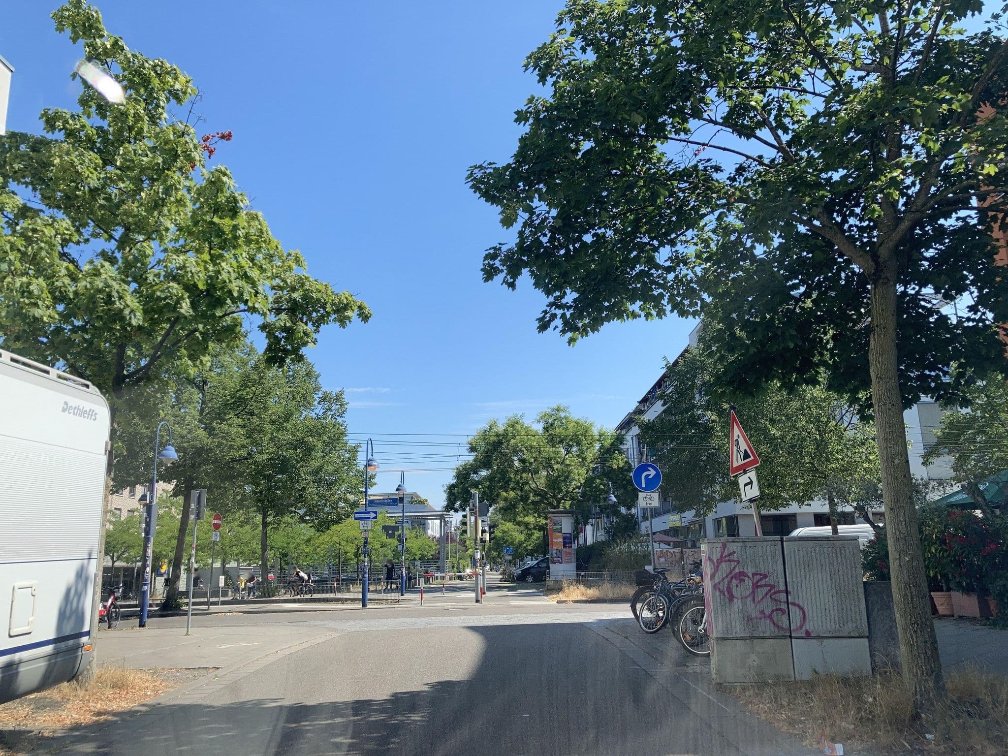 Street view near Gästehaus Jacoby, Freiburg — © tasmaniadevil (CC BY-SA · Mapillary)