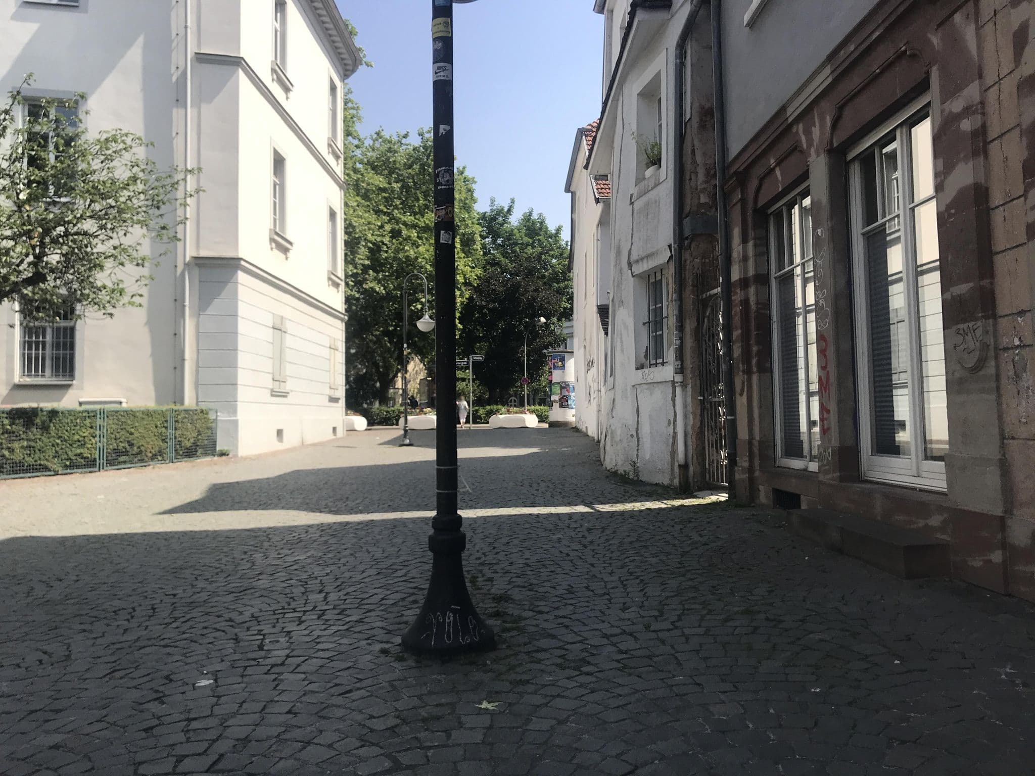Street view near Wohnen auf Zeit zum Leben, Saarbrücken — © miguel_andrade (CC BY-SA · Mapillary)