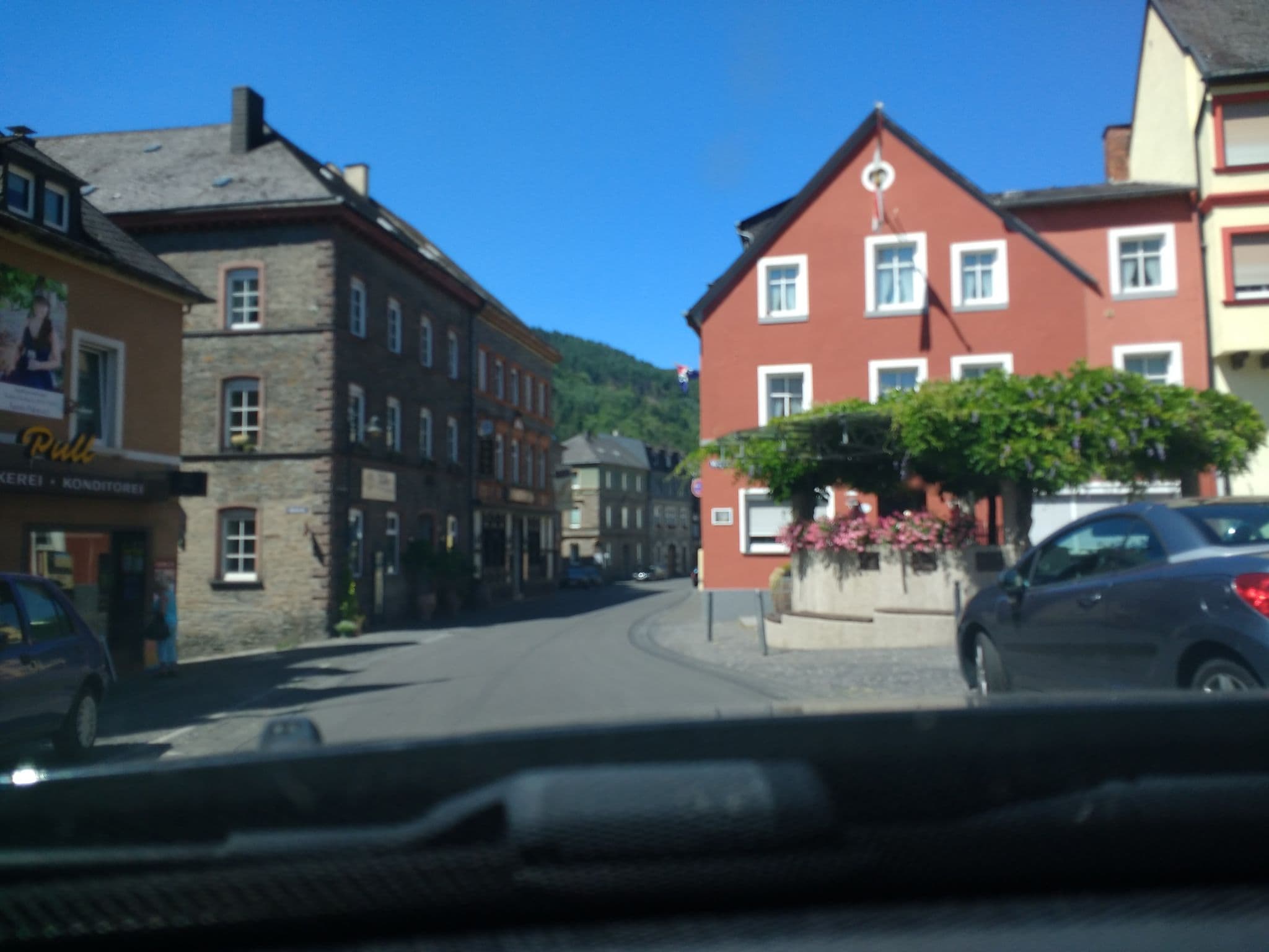 Street view near Ferienwohnung Weingut Ehses, Traben-Trarbach — © igdb (CC BY-SA · Mapillary)