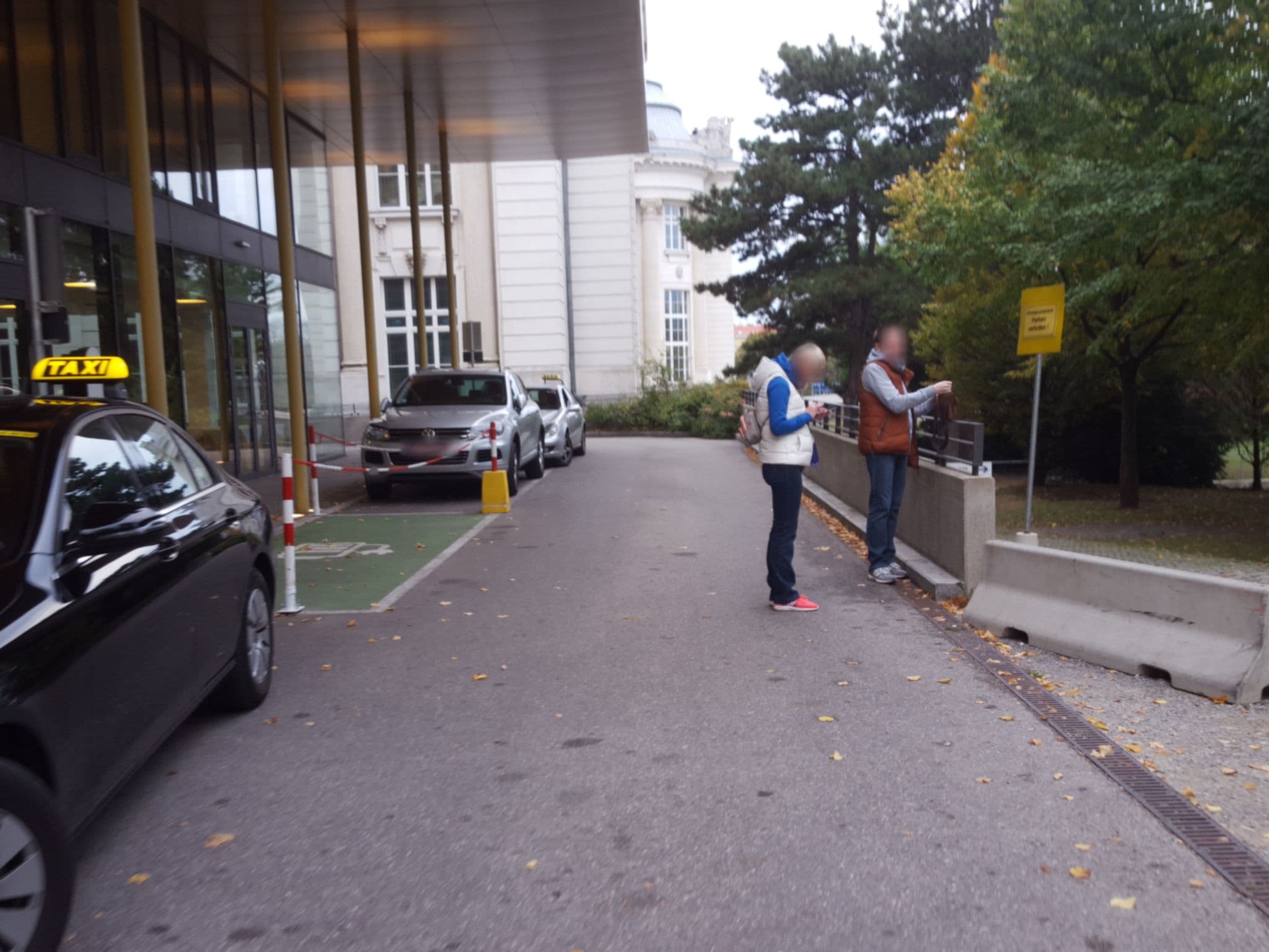 Street view near DoubleTree by Hilton Vienna Schonbrunn, Fünfhaus — © el_matador_69 (CC BY-SA · Mapillary)