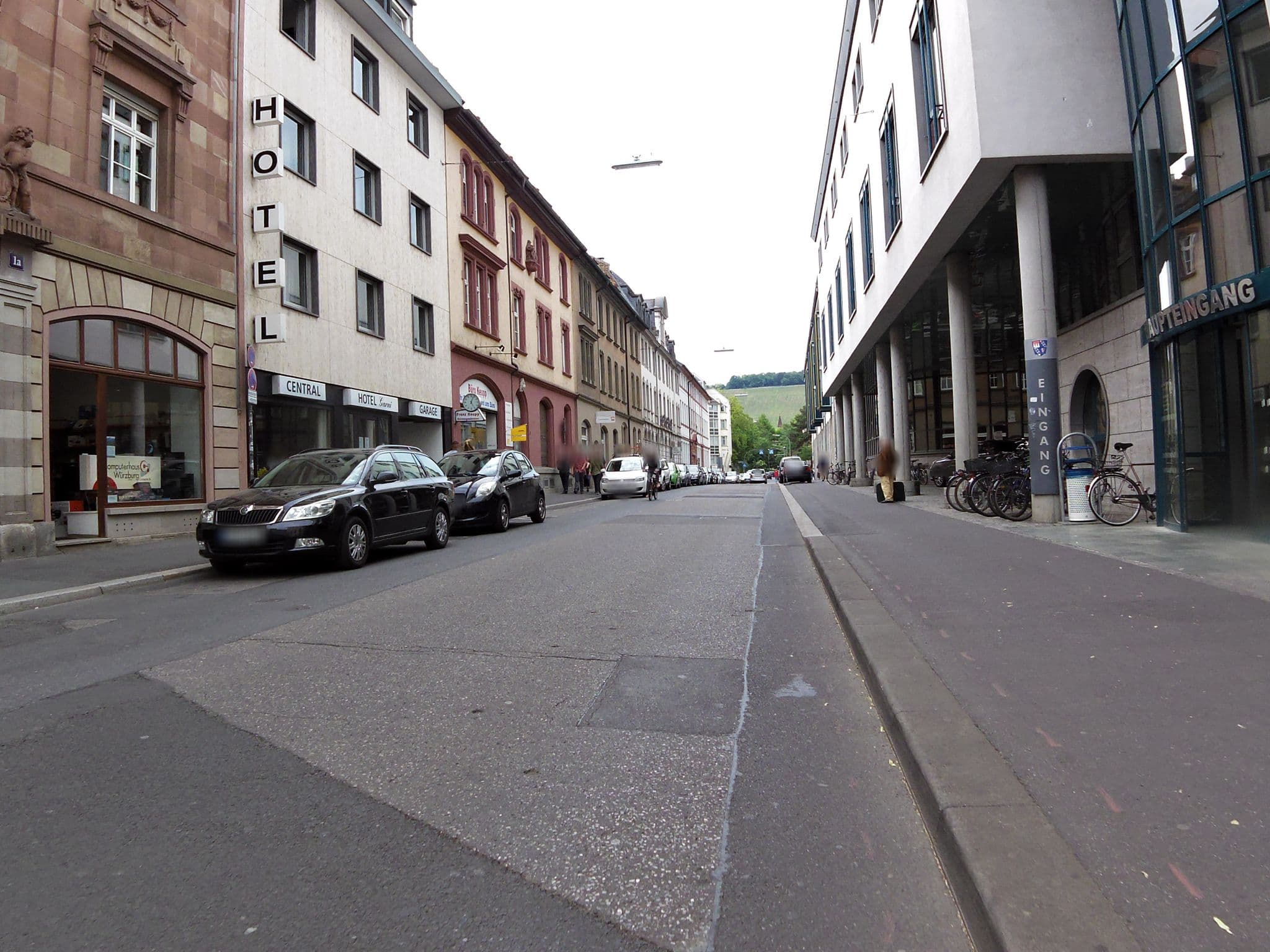 Street view near Central Hotel, Würzburg — © zoegglmeyr (CC BY-SA · Mapillary)
