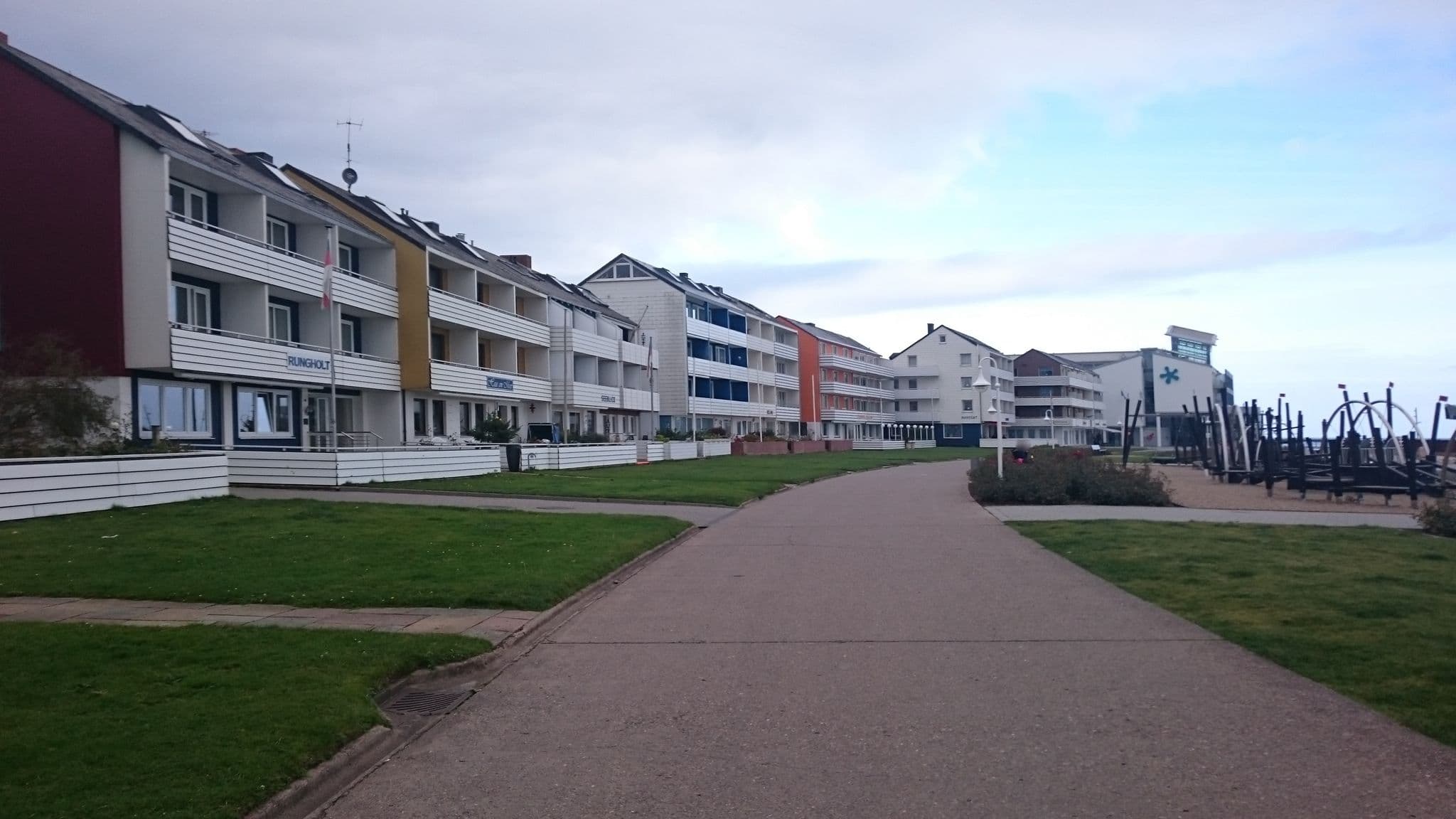 Street view near Apartmenthaus Rungholt, Helgoland — © thx (CC BY-SA · Mapillary)