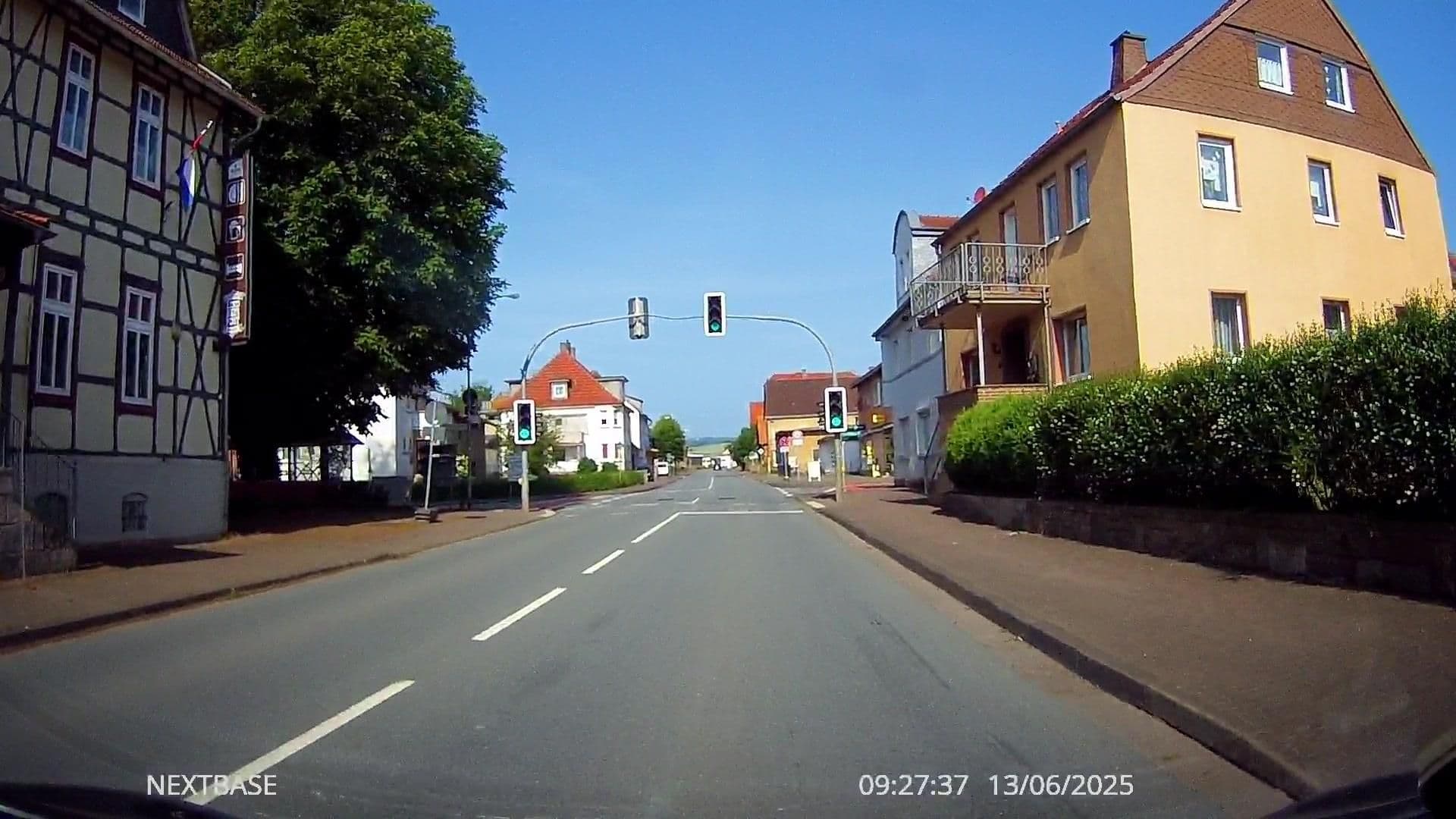 Street view near Kastanie, Bad Arolsen — © derlipper (CC BY-SA · Mapillary)