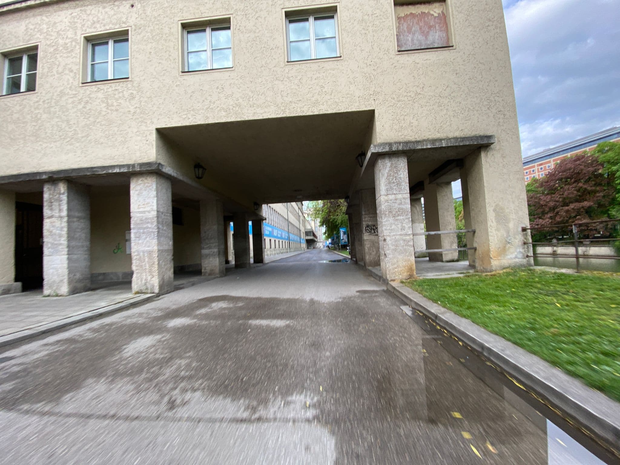 Street view near Kerschensteiner Kolleg, Munich