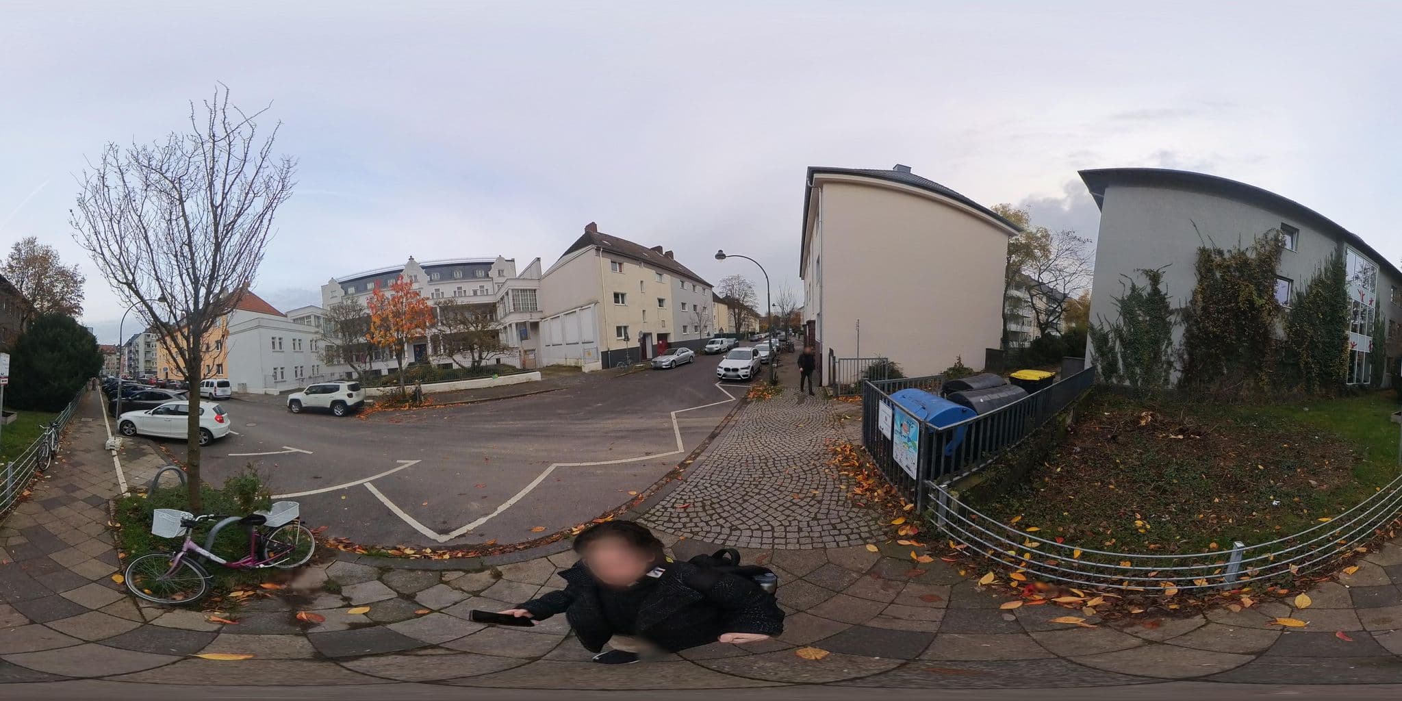 Street view near Villa Viktoria, Düsseldorf-Pempelfort — © Hambo (CC BY-SA · Mapillary)