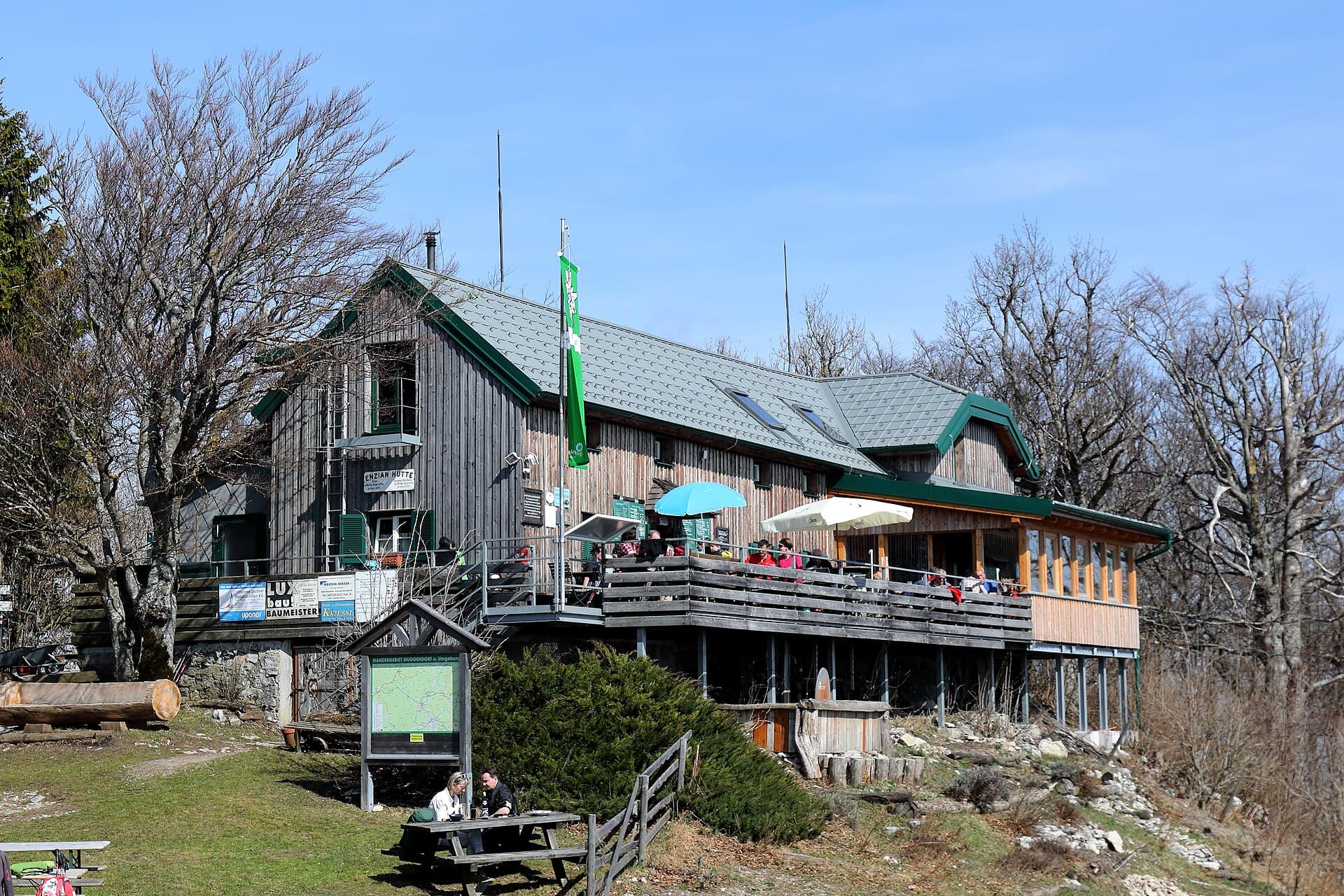 Enzianhütte (via Wikimedia Commons, CC BY-SA 4.0)