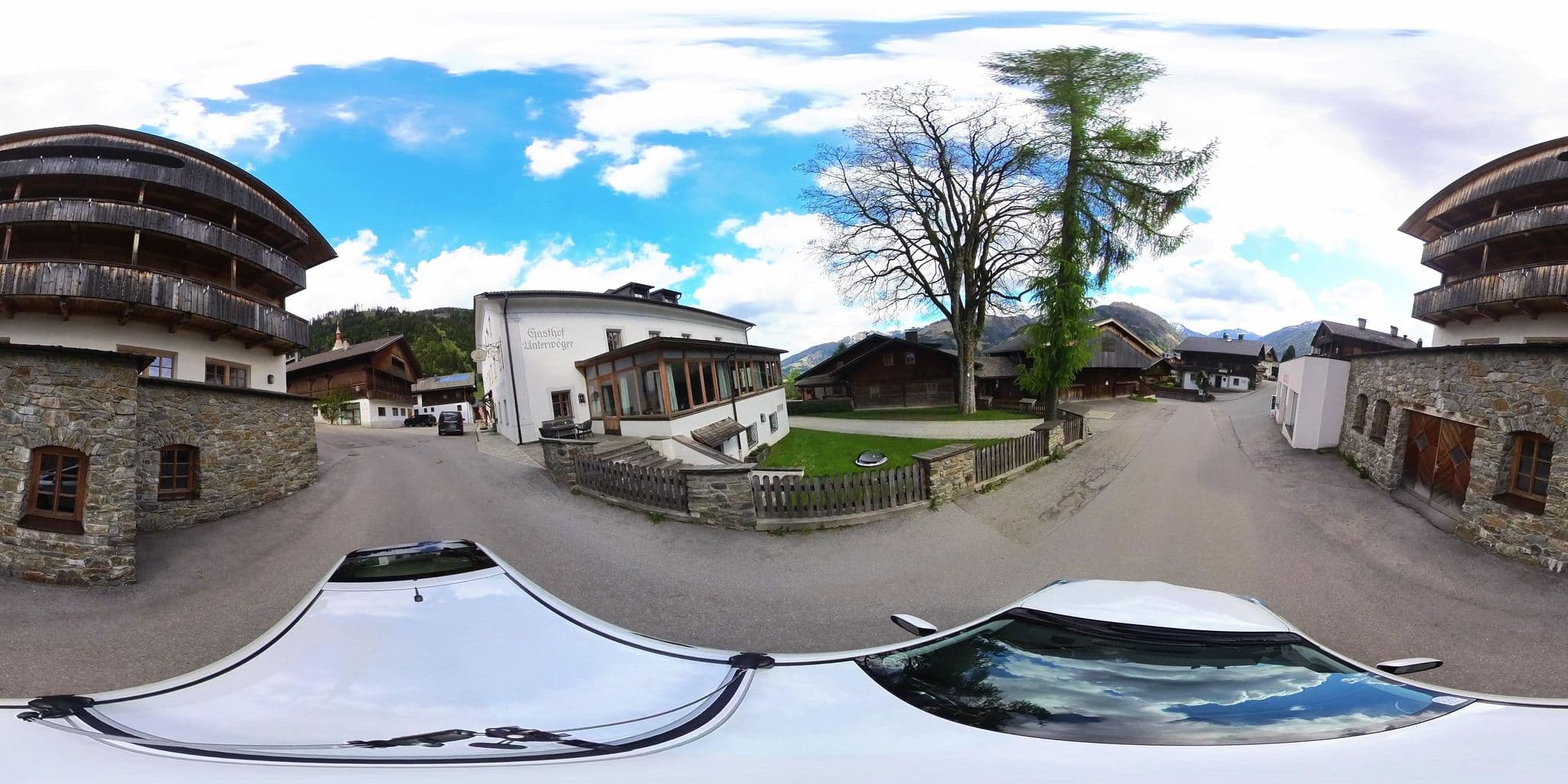 Street view near Hotel Gasthof Unterwöger, Sillian — © osmplus_org (CC BY-SA · Mapillary)