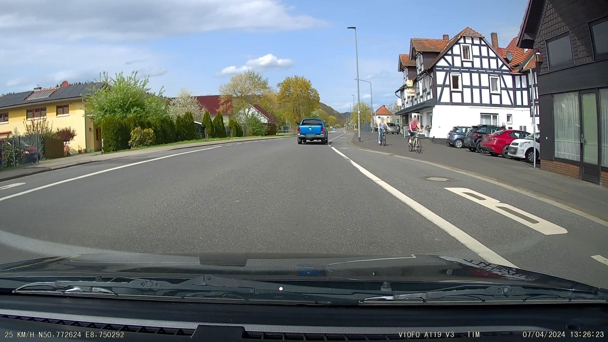 Street view near Hotel & Pension Grebe, Marburg an der Lahn — © tim3003 (CC BY-SA · Mapillary)
