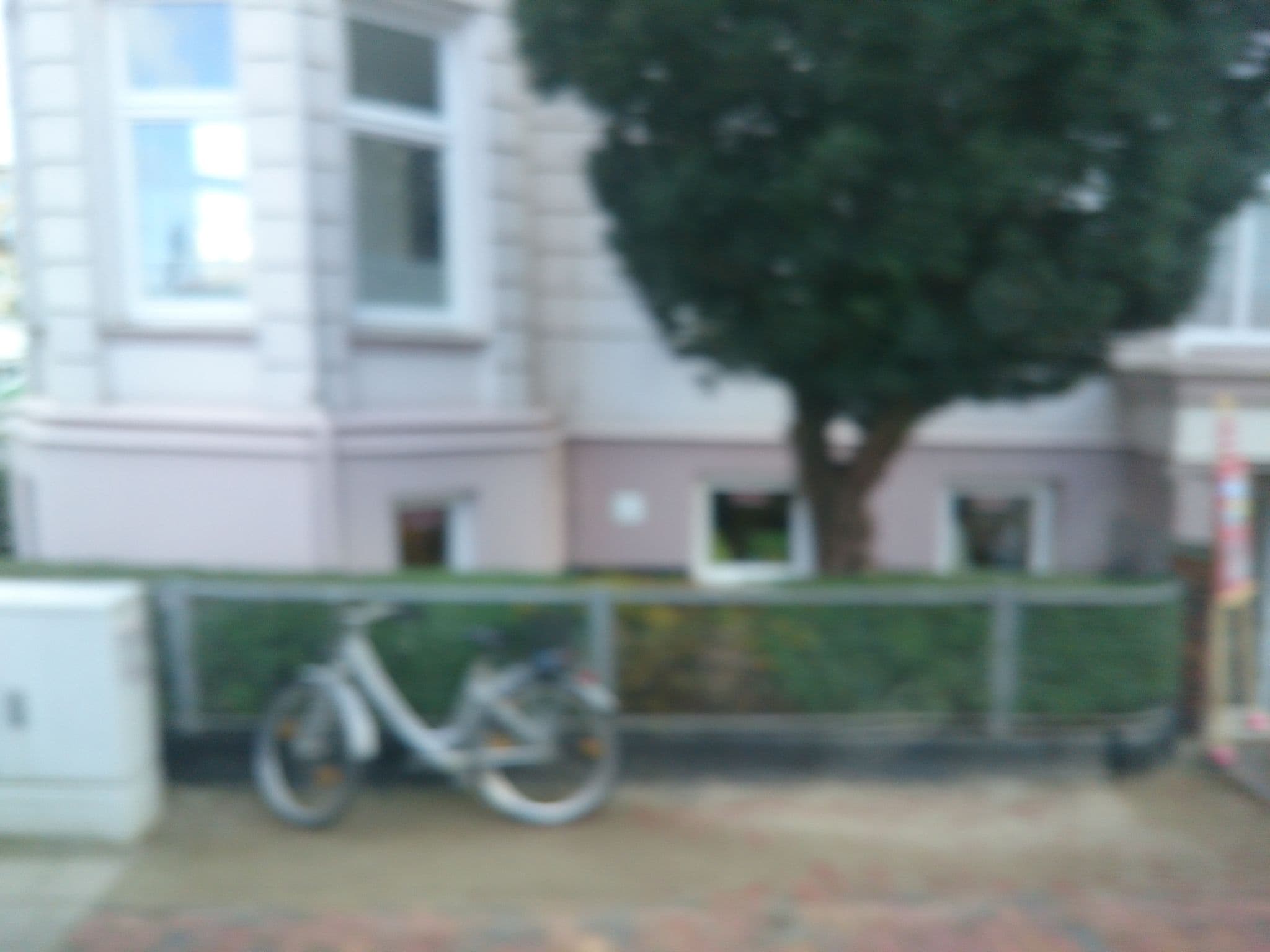 Street view near Pension Arielle, Warnemünde — © jacobbraeutigam (CC BY-SA · Mapillary)