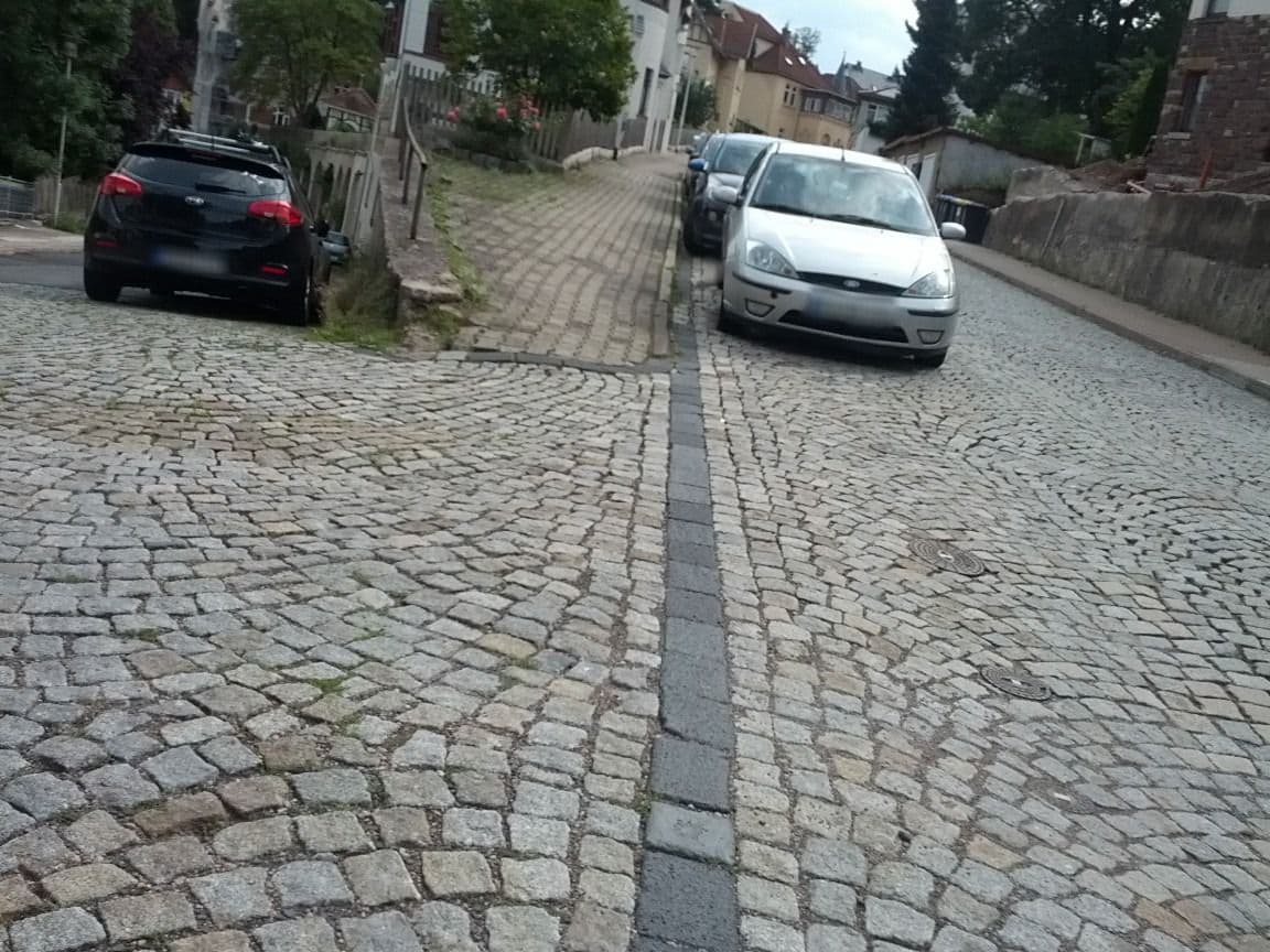Street view near Boutique-Hotel Villa Anna, Eisenach — © zoegglmeyr (CC BY-SA · Mapillary)