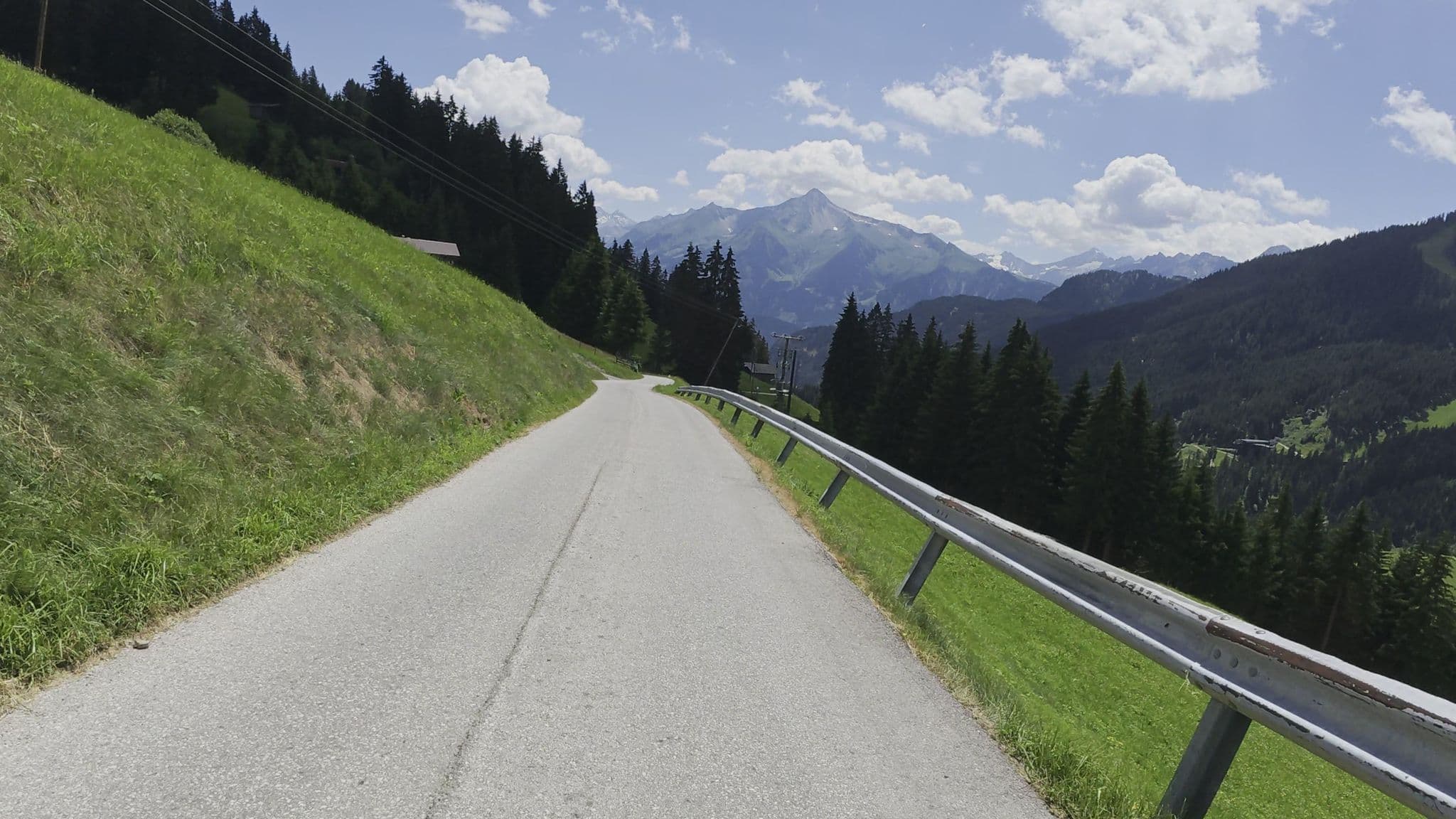 Street view near Villa Chalet Simonhütte, Schwendau — © Guzzi_Franze (CC BY-SA · Mapillary)