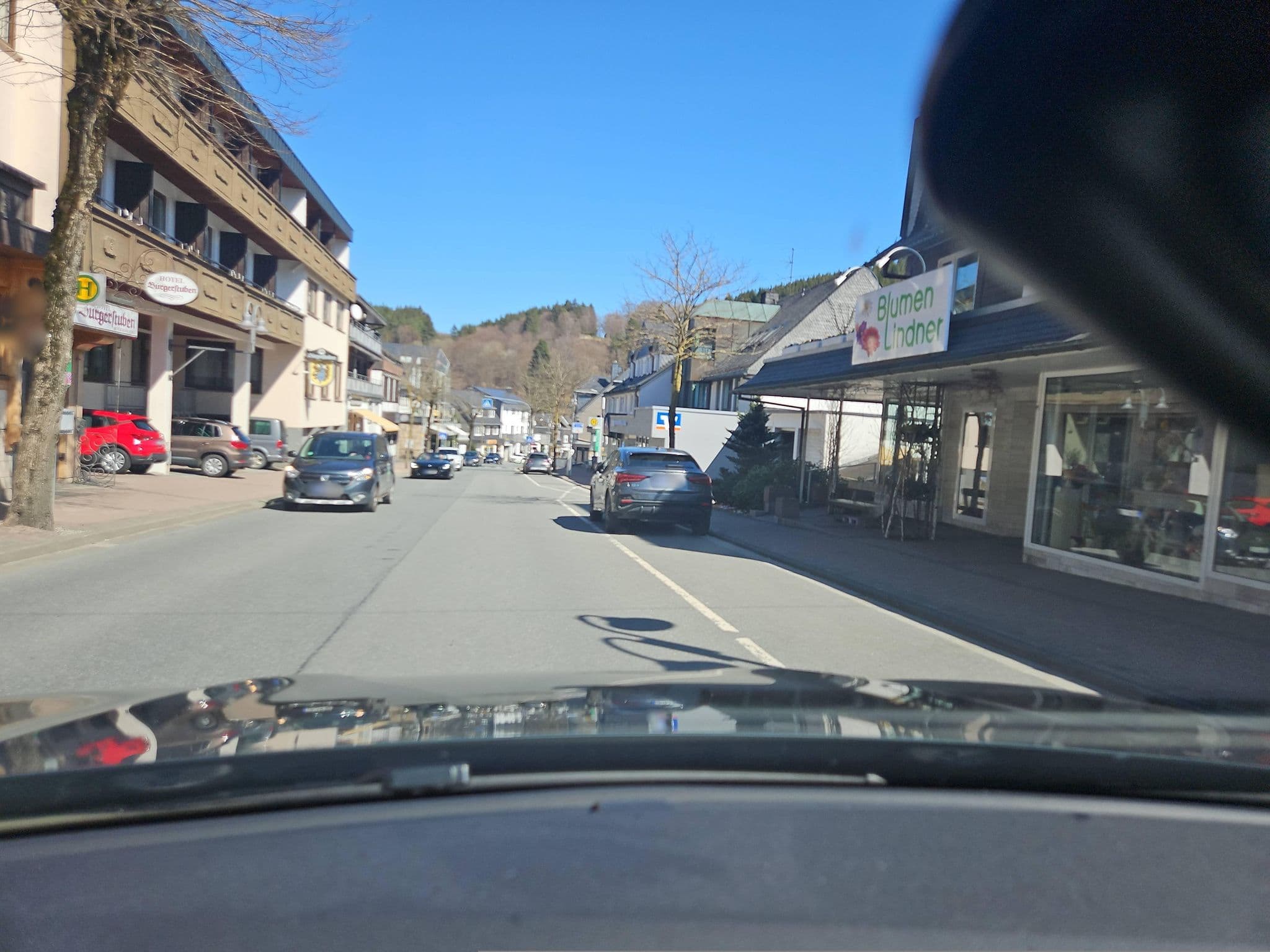 Street view near Bürgerstuben, Willingen