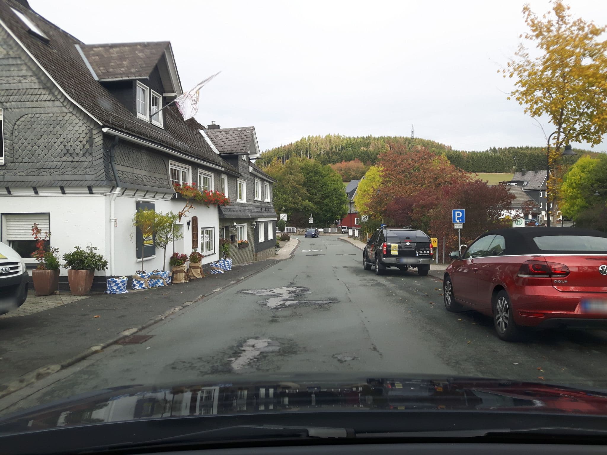 Street view near Landhaus Elisabeth, Bad Berleburg — © changchun1 (CC BY-SA · Mapillary)