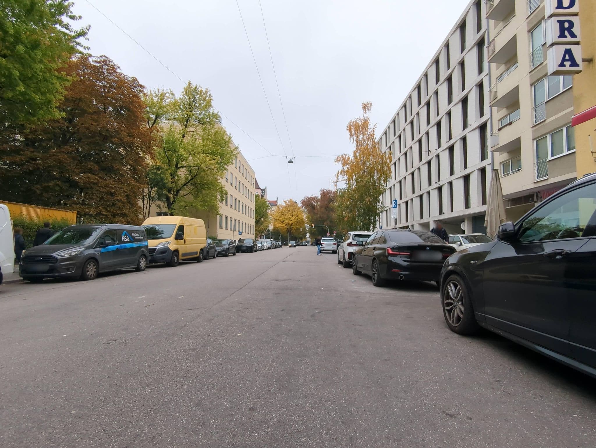 Street view near Andra, Munich — © GenevieveCory (CC BY-SA · Mapillary)