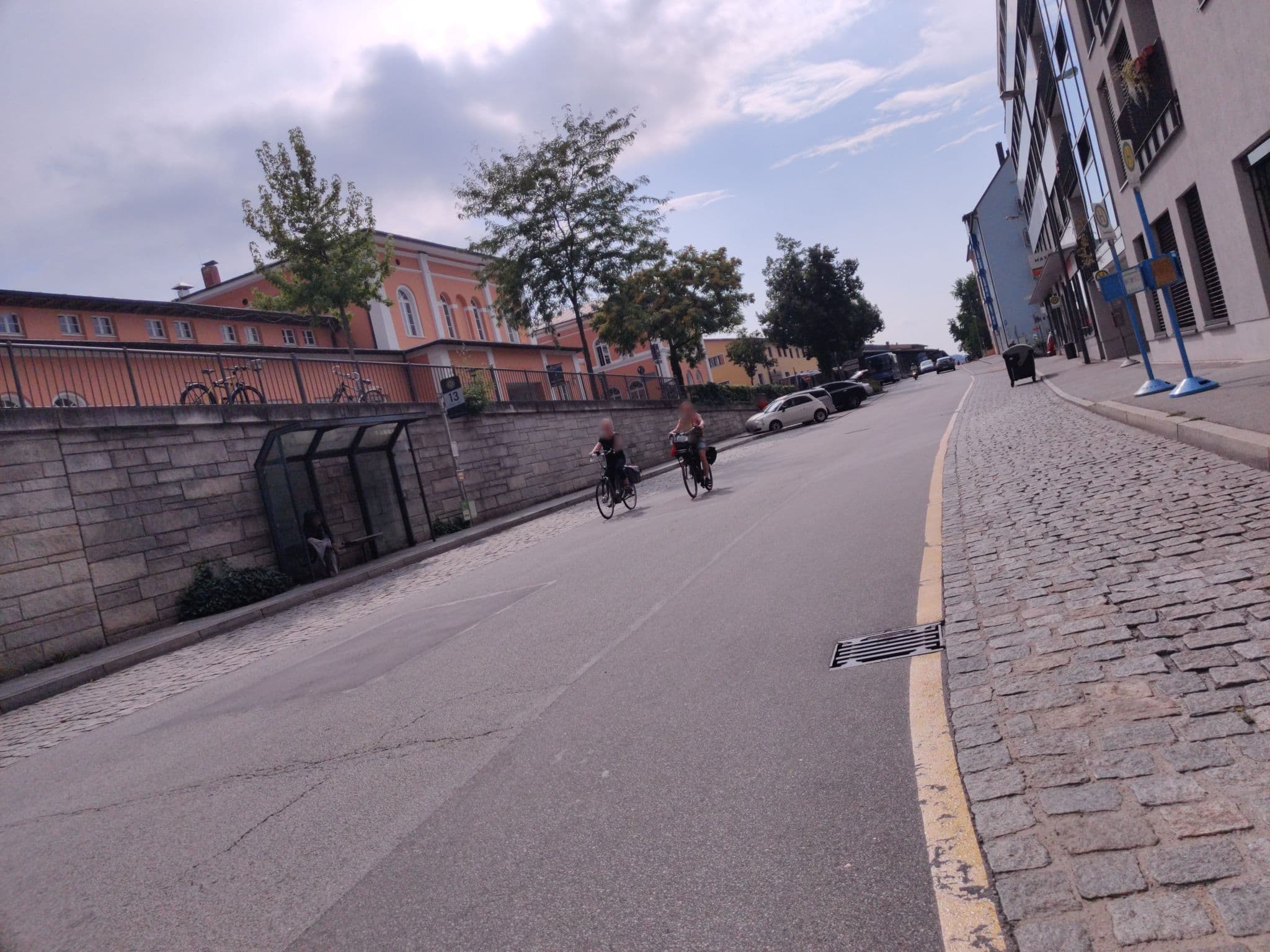 Street view near Hotel Deutscher Kaiser, Passau — © aceini (CC BY-SA · Mapillary)