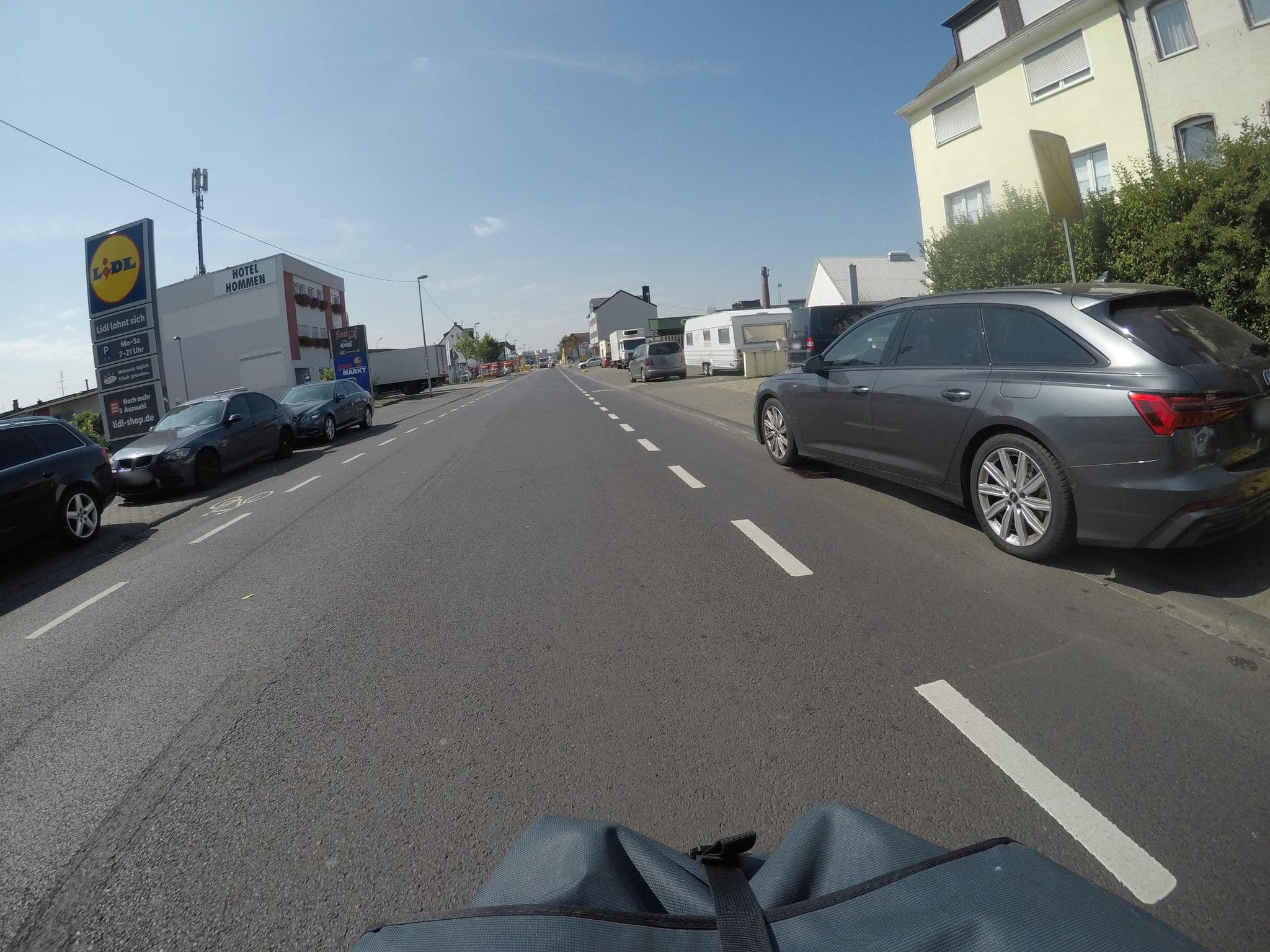 Street view near Hommen, Koblenz — © mfa (CC BY-SA · Mapillary)
