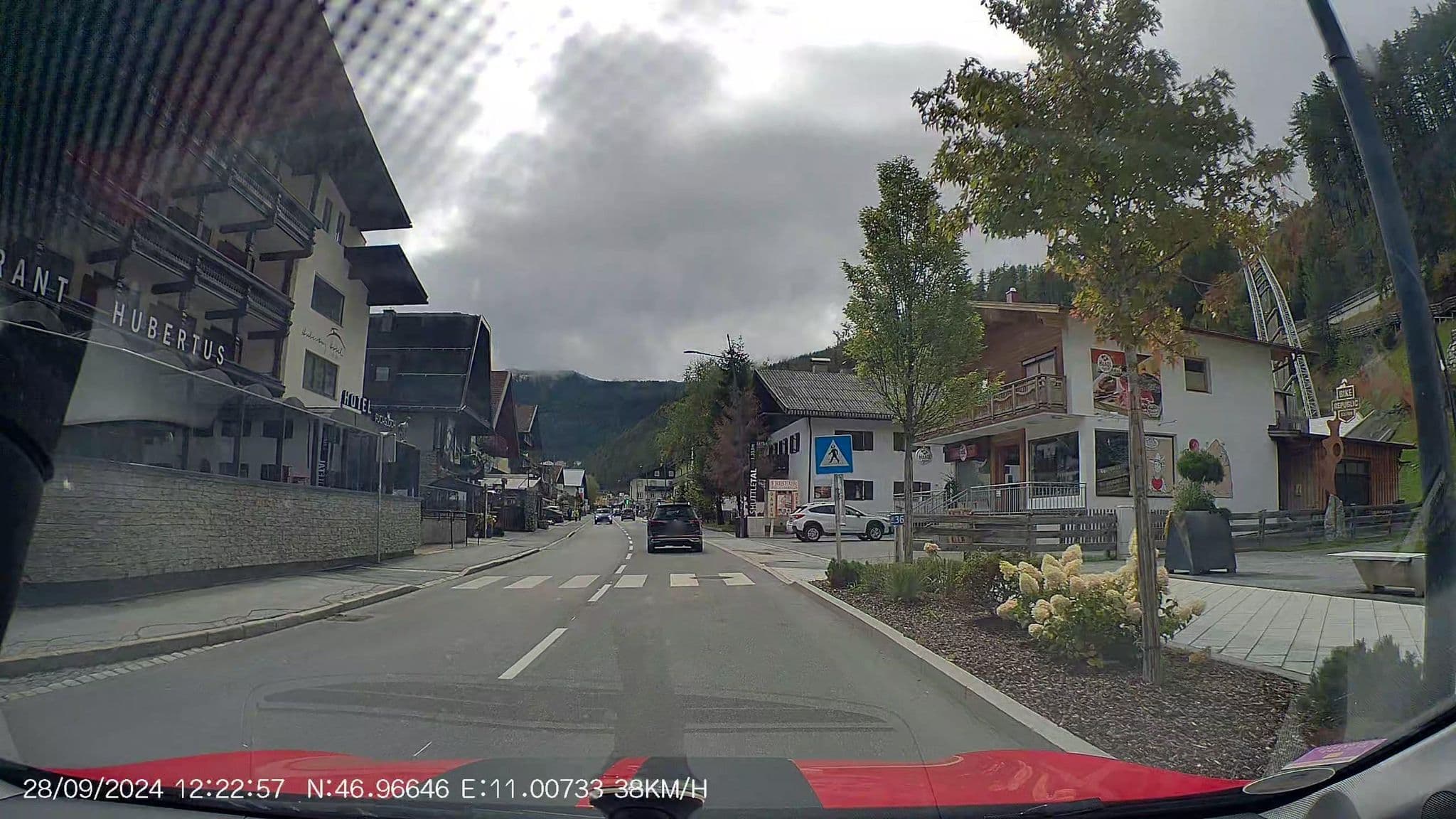Street view near Hotel Hubertus, Sölden