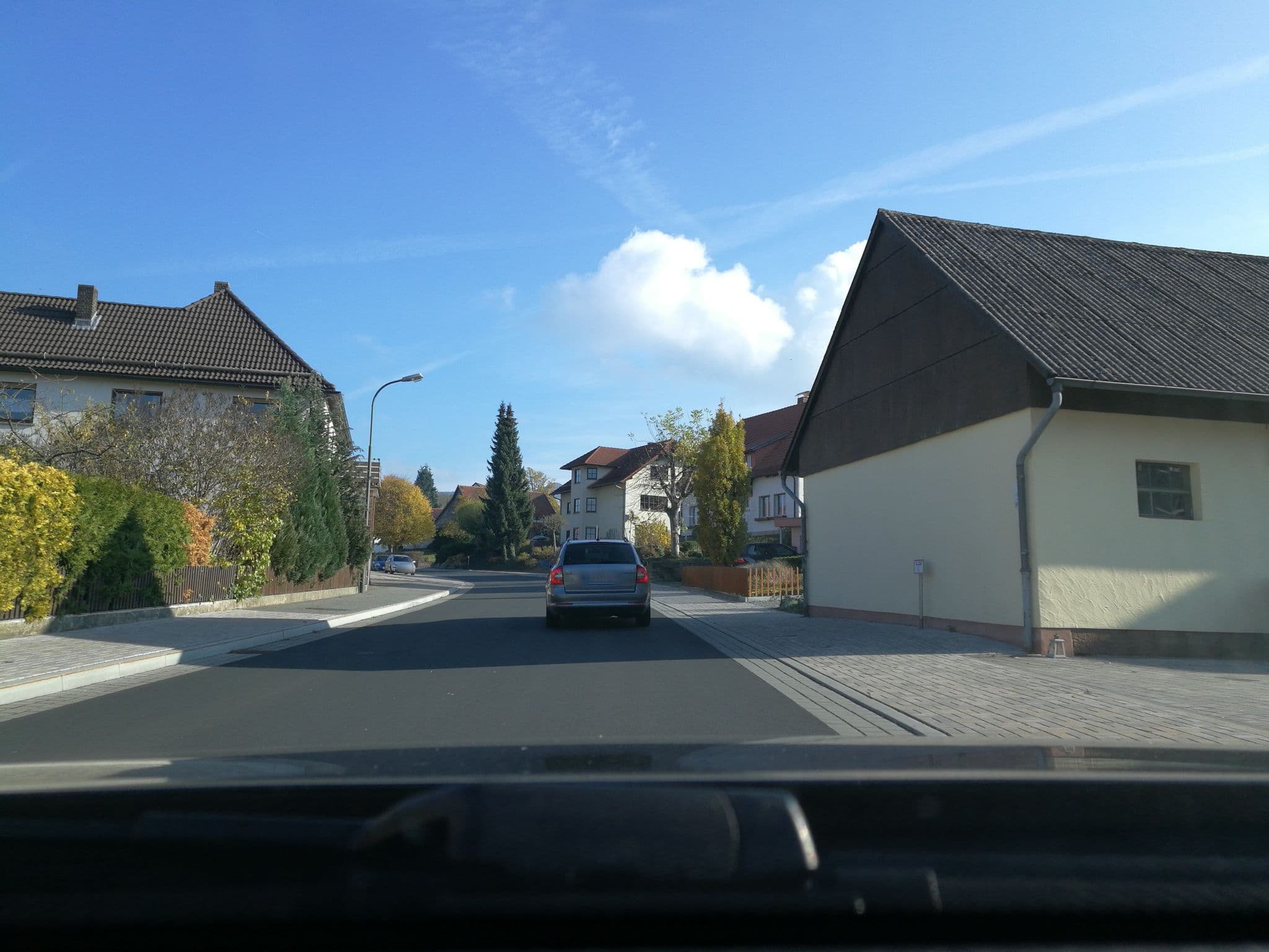 Street view near Sonne Wasserkuppe, Gersfeld — © mike409 (CC BY-SA · Mapillary)