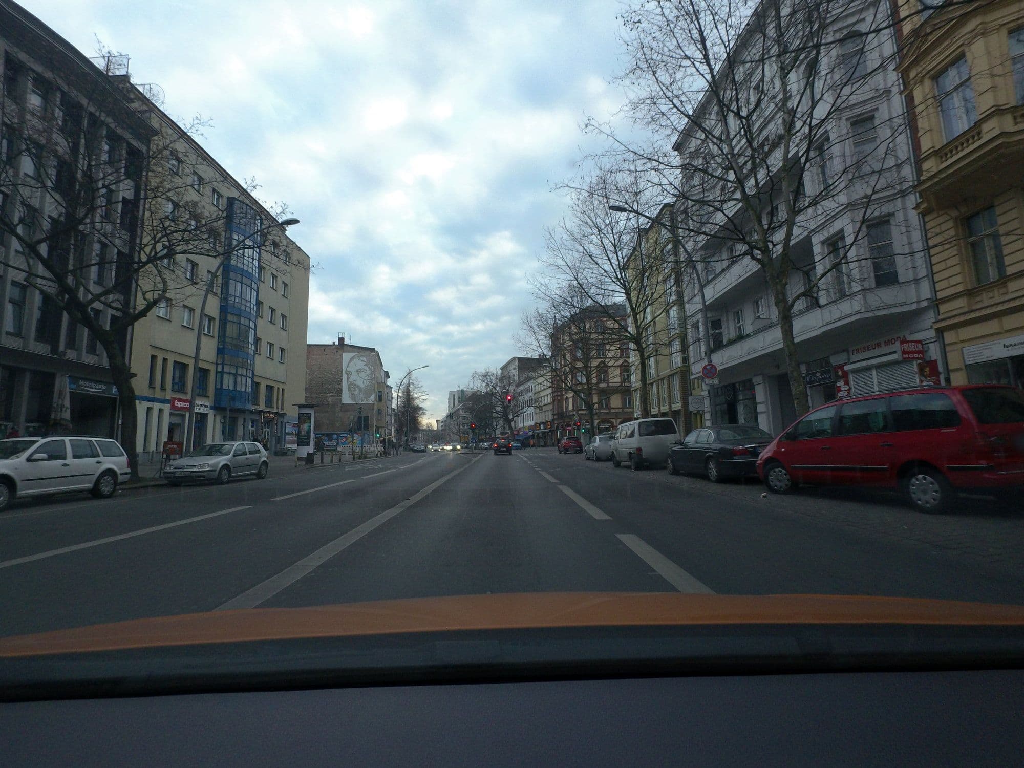 Street view near Hotel Potsdamer Inn, Schöneberg — © moenk (CC BY-SA · Mapillary)
