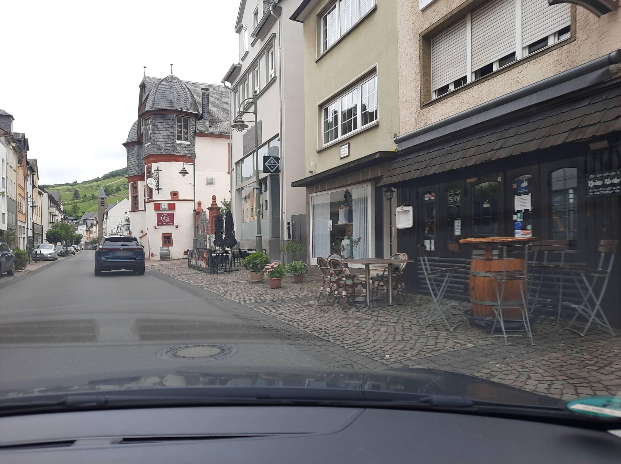 Street view near Kleine Glocke, Briedel — © Lowiekse (CC BY-SA · Mapillary)