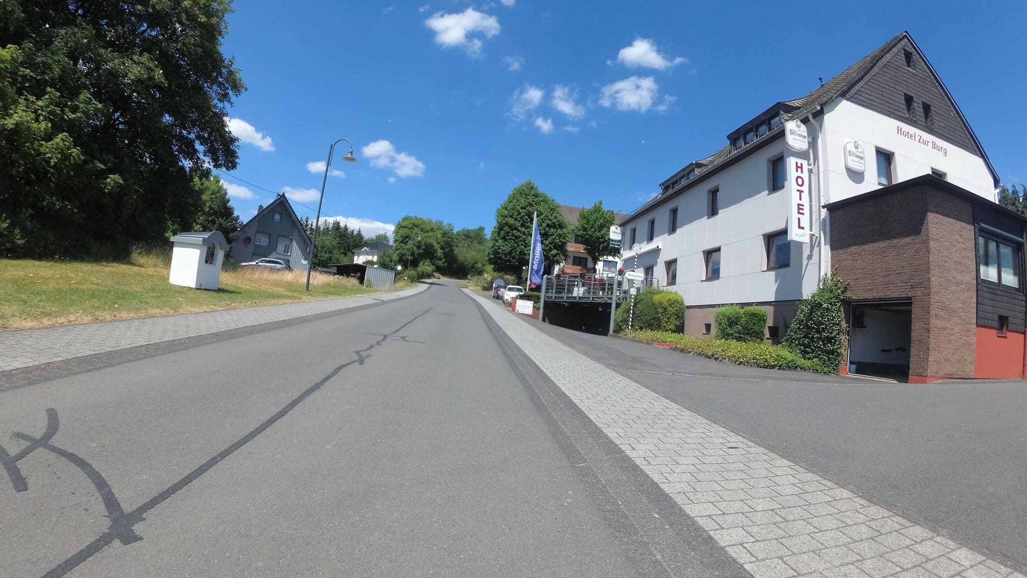 Street view near Hotel zur Burg, Adenau — © teddy73 (CC BY-SA · Mapillary)