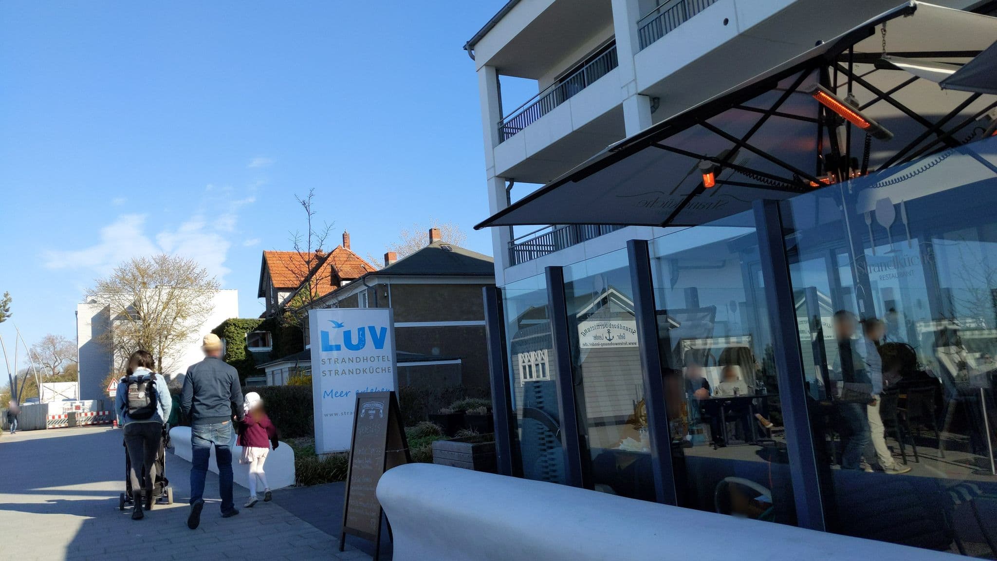 Street view near Strandhotel LUV, Timmendorfer Strand — © rasmustravemnde (CC BY-SA · Mapillary)