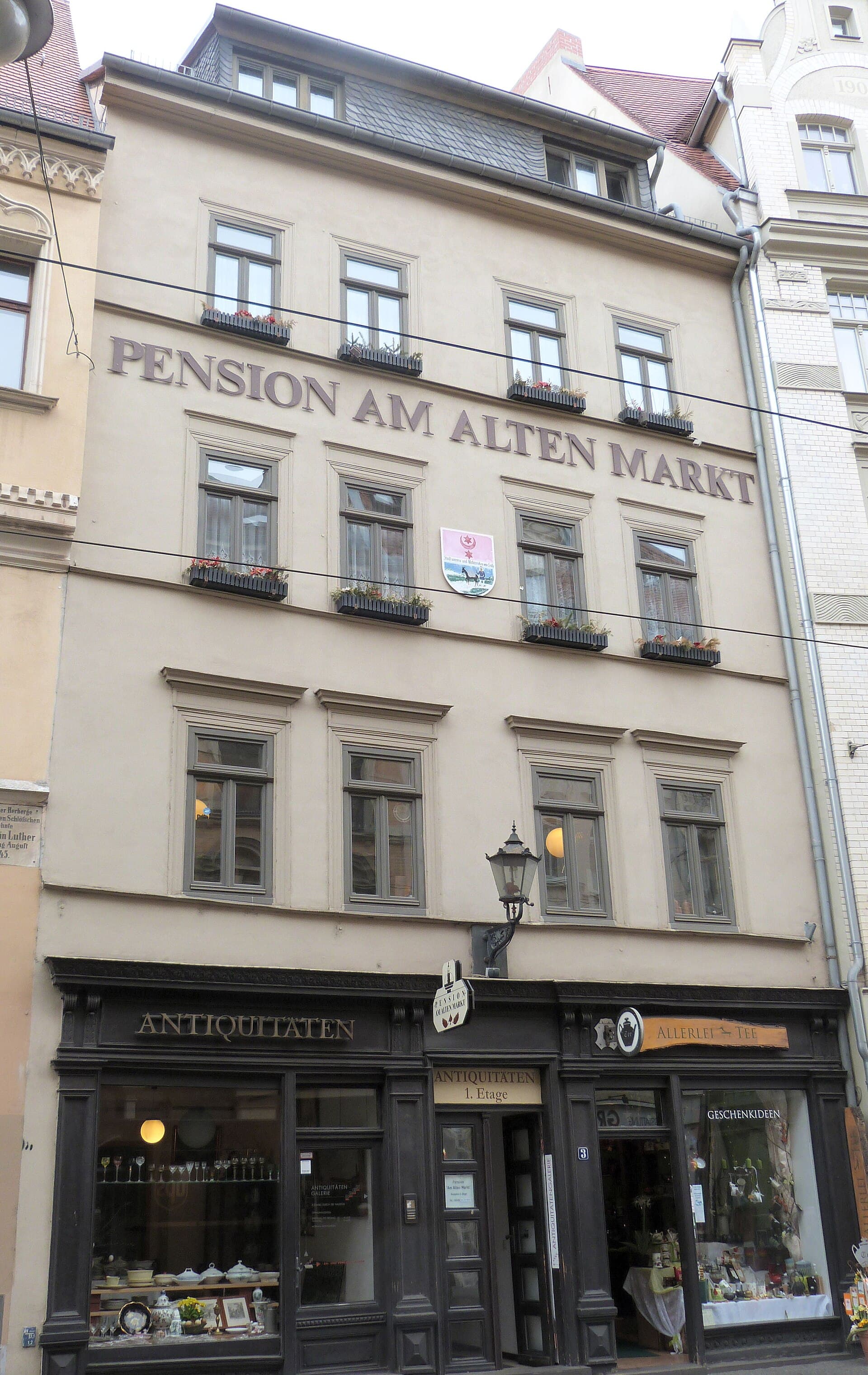 Am Alten Markt (via Wikimedia Commons, CC BY-SA 3.0)