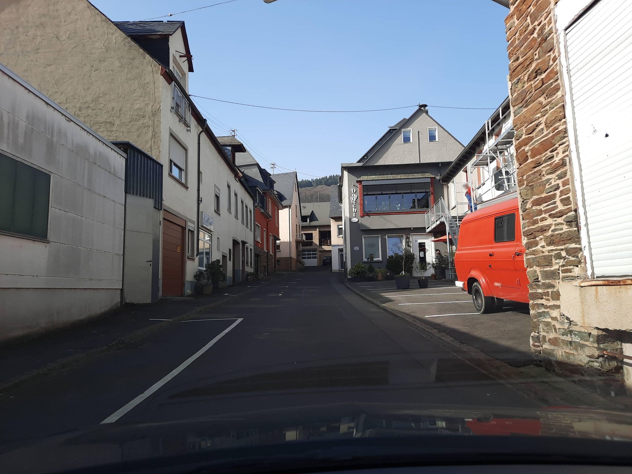 Street view near Karolingerhof - Dormitorium, Kröv — © Lowiekse (CC BY-SA · Mapillary)