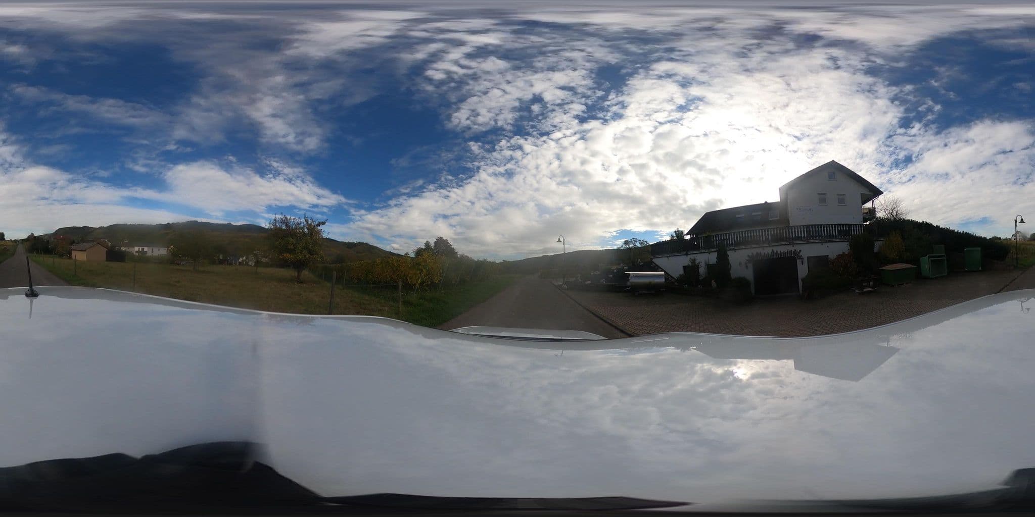 Street view near Gästehaus Sonnenhof, Kröv — © rjmen_roundb (CC BY-SA · Mapillary)