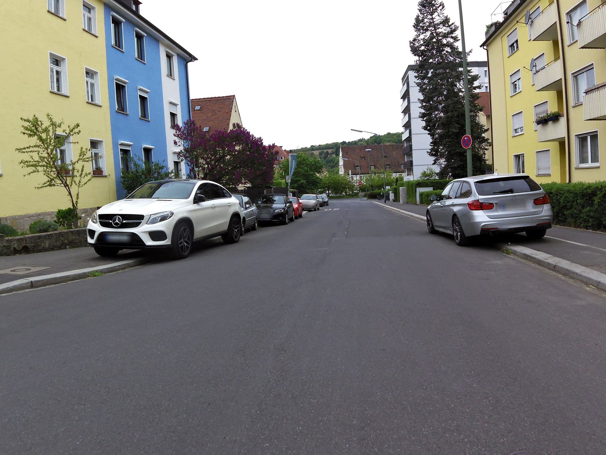 Street view near Pension Achtzimmer, Würzburg — © zoegglmeyr (CC BY-SA · Mapillary)