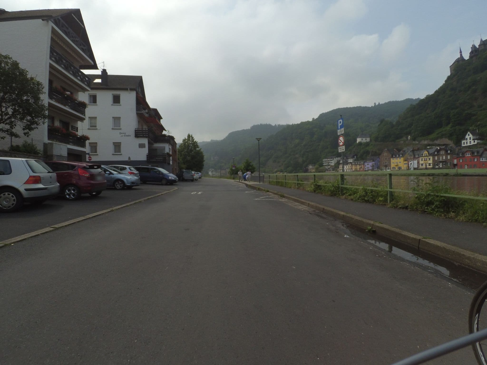 Street view near Altes Fährhaus, Cochem — © peewee32 (CC BY-SA · Mapillary)