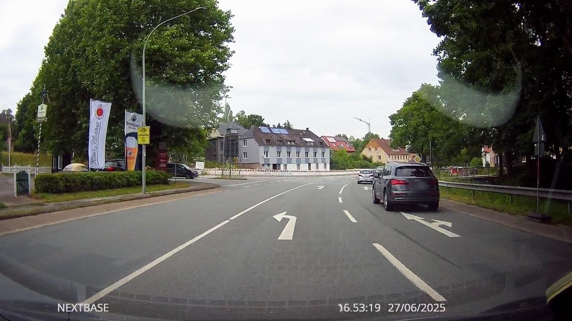 Street view near Hotel Rio, Bad Meinberg — © derlipper (CC BY-SA · Mapillary)