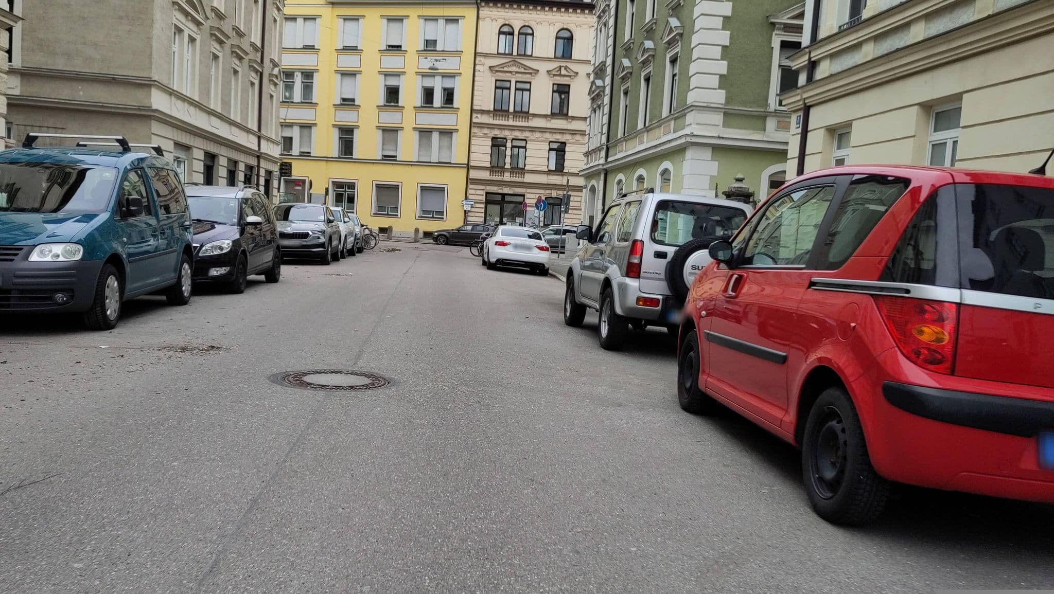 Street view near Grafinger Hof, Munich