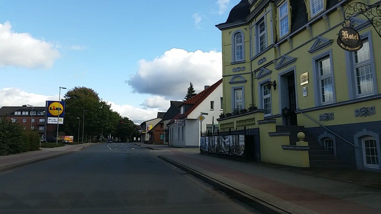 Street view near Villa SVD, Schneverdingen — © tian (CC BY-SA · Mapillary)