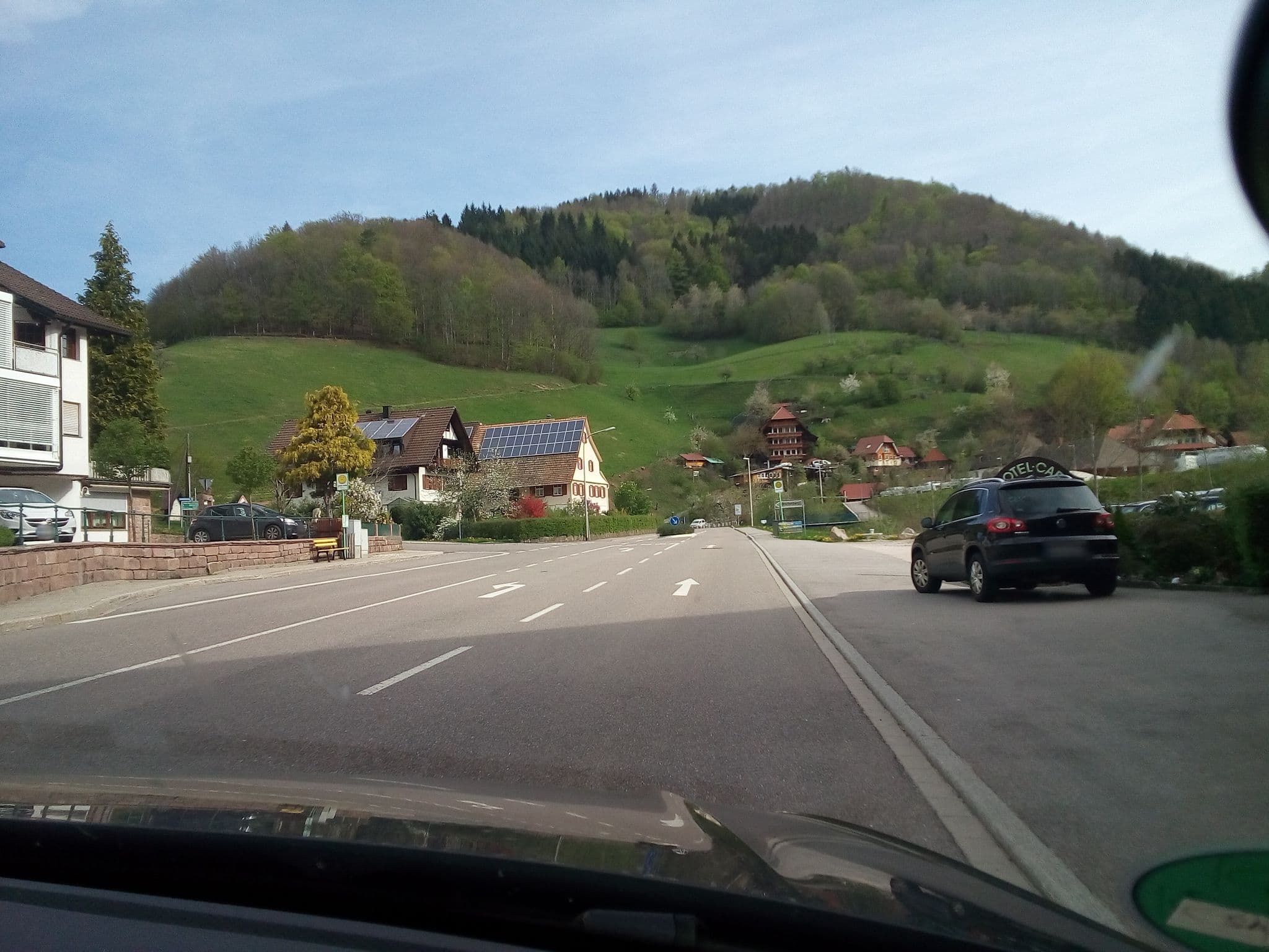 Street view near Döttelbacher Mühle, Bad Peterstal-Griesbach — © karthoo (CC BY-SA · Mapillary)