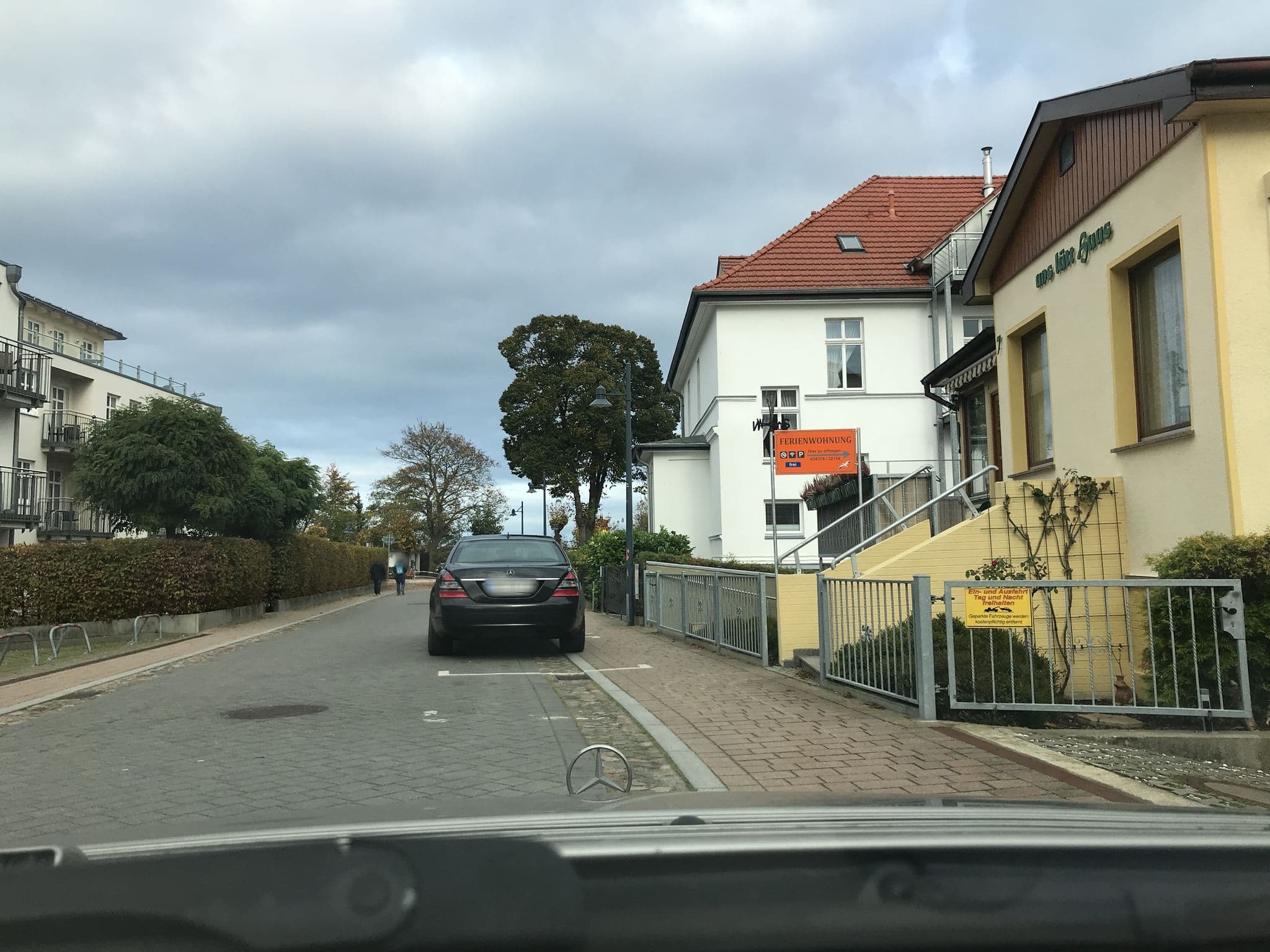 Street view near uns lütt Huus, Seebad Heringsdorf — © saschahaberkorn (CC BY-SA · Mapillary)
