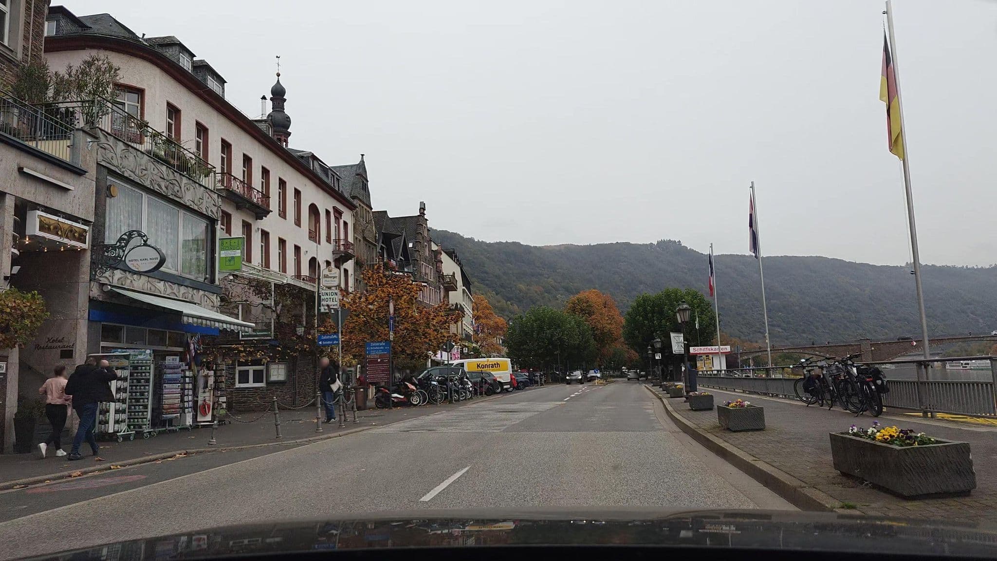 Street view near Union Hotel Cochem, Cochem — © amenophis (CC BY-SA · Mapillary)