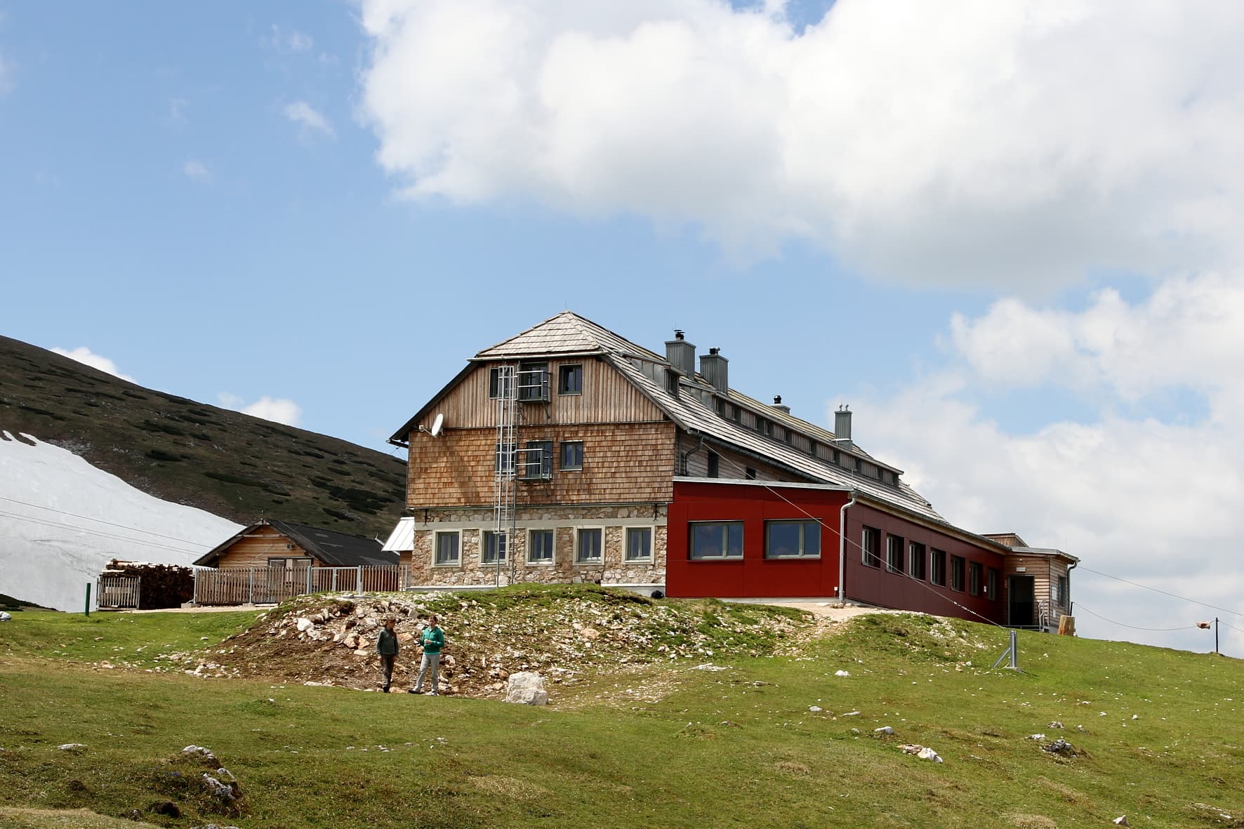 Karl-Ludwig-Haus (via Wikimedia Commons, CC BY-SA 3.0)