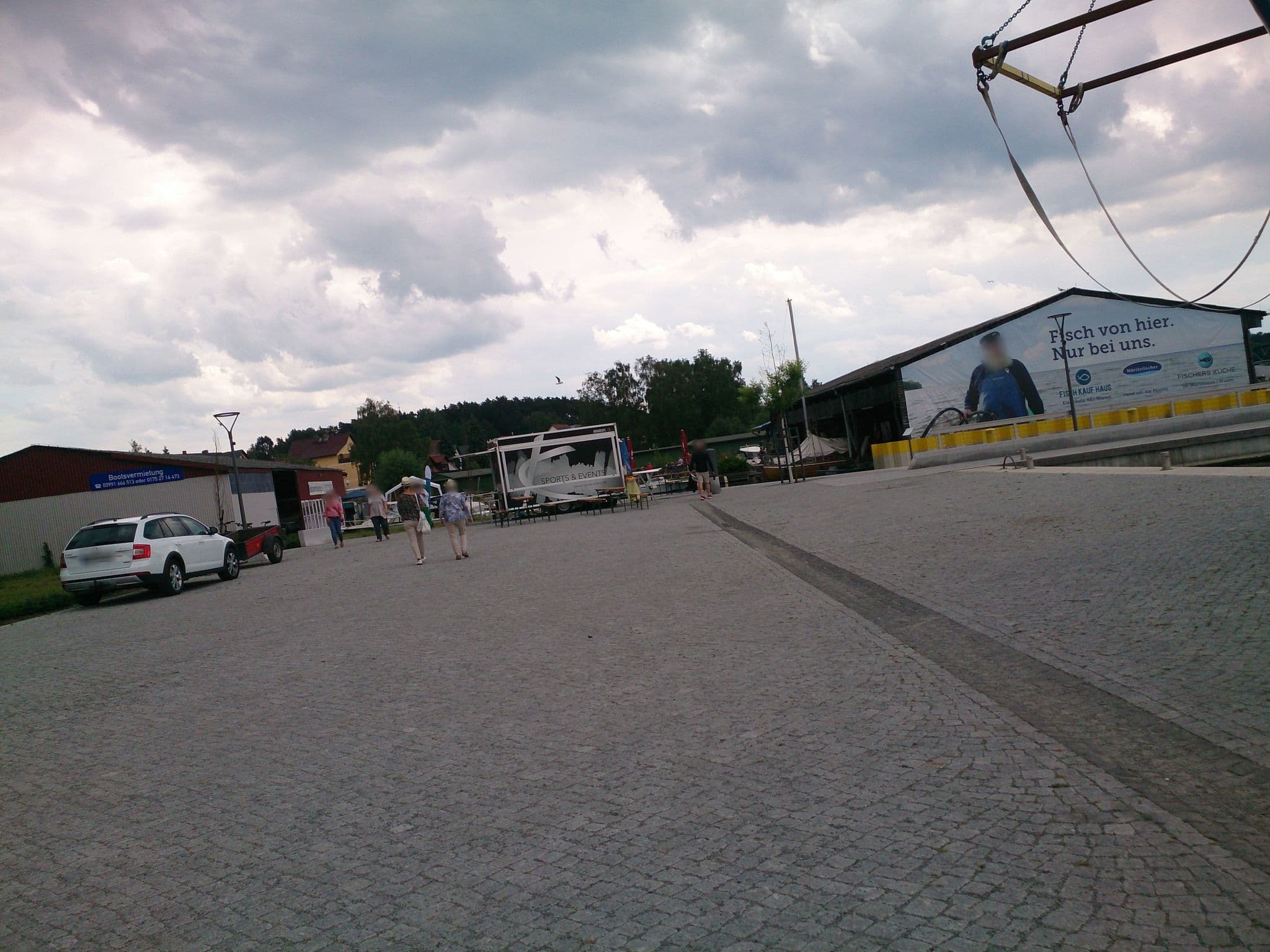 Street view near Hafenresidenz Waren, Waren — © matapiet1 (CC BY-SA · Mapillary)