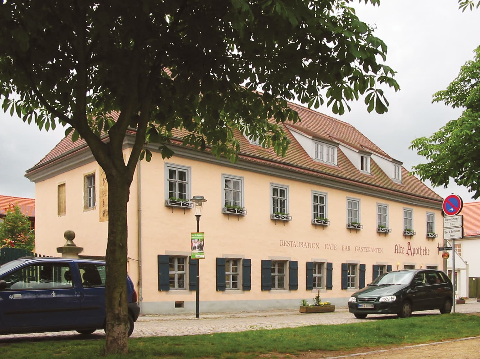 Alte Apotheke (via Wikimedia Commons, CC BY-SA 3.0 de)