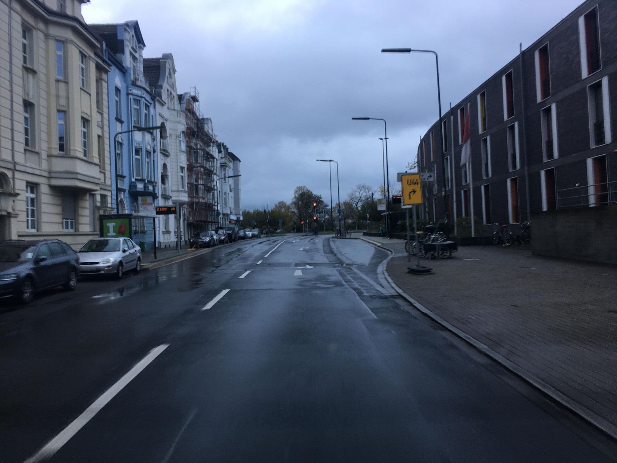 Street view near DJH Jugendherberge Düsseldorf - City-Hostel, Düsseldorf — © raymond (CC BY-SA · Mapillary)