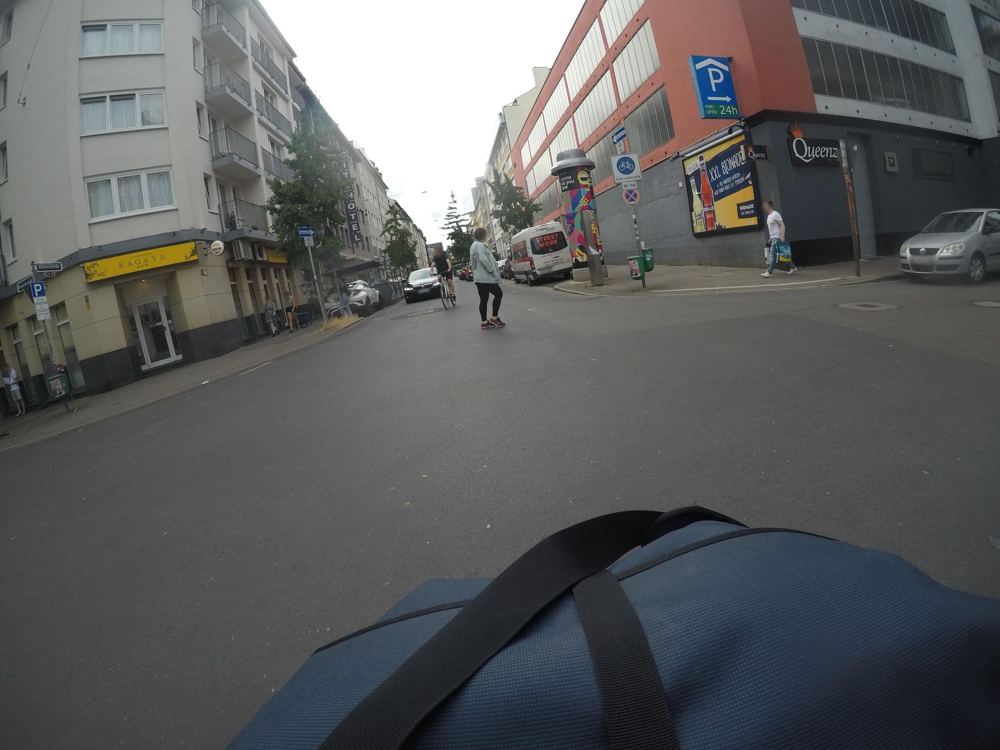 Street view near Devin Apartment, Düsseldorf — © mfa (CC BY-SA · Mapillary)