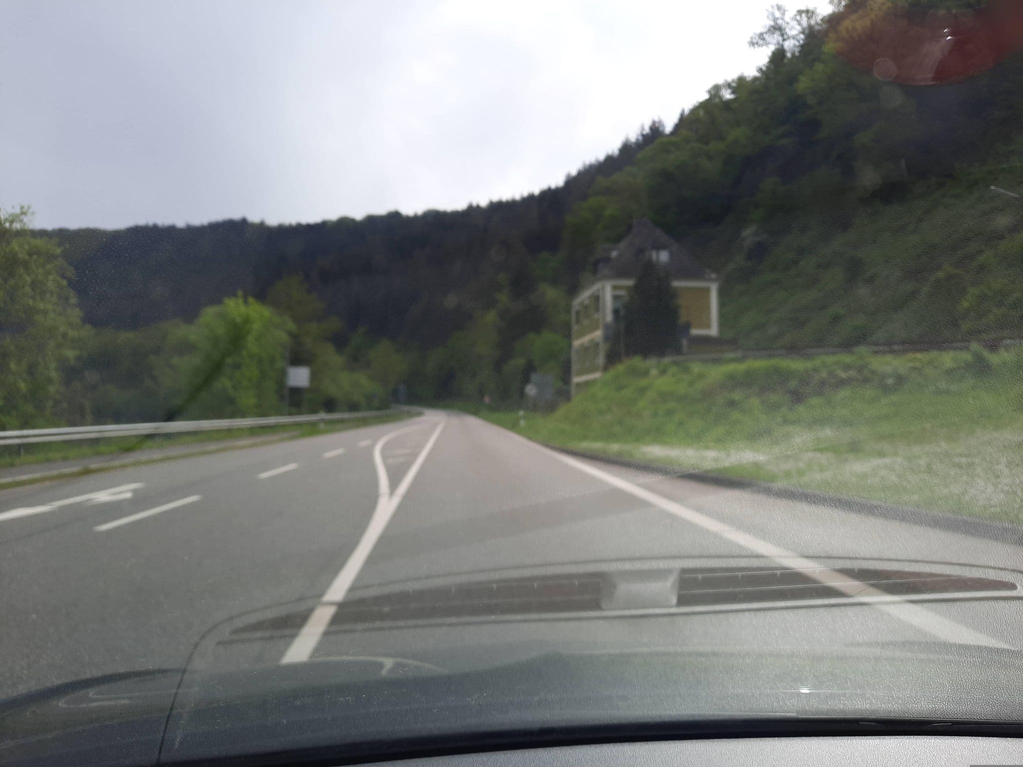 Street view near Ferienwohnungen Louis Klein, Traben-Trarbach — © Lowiekse (CC BY-SA · Mapillary)