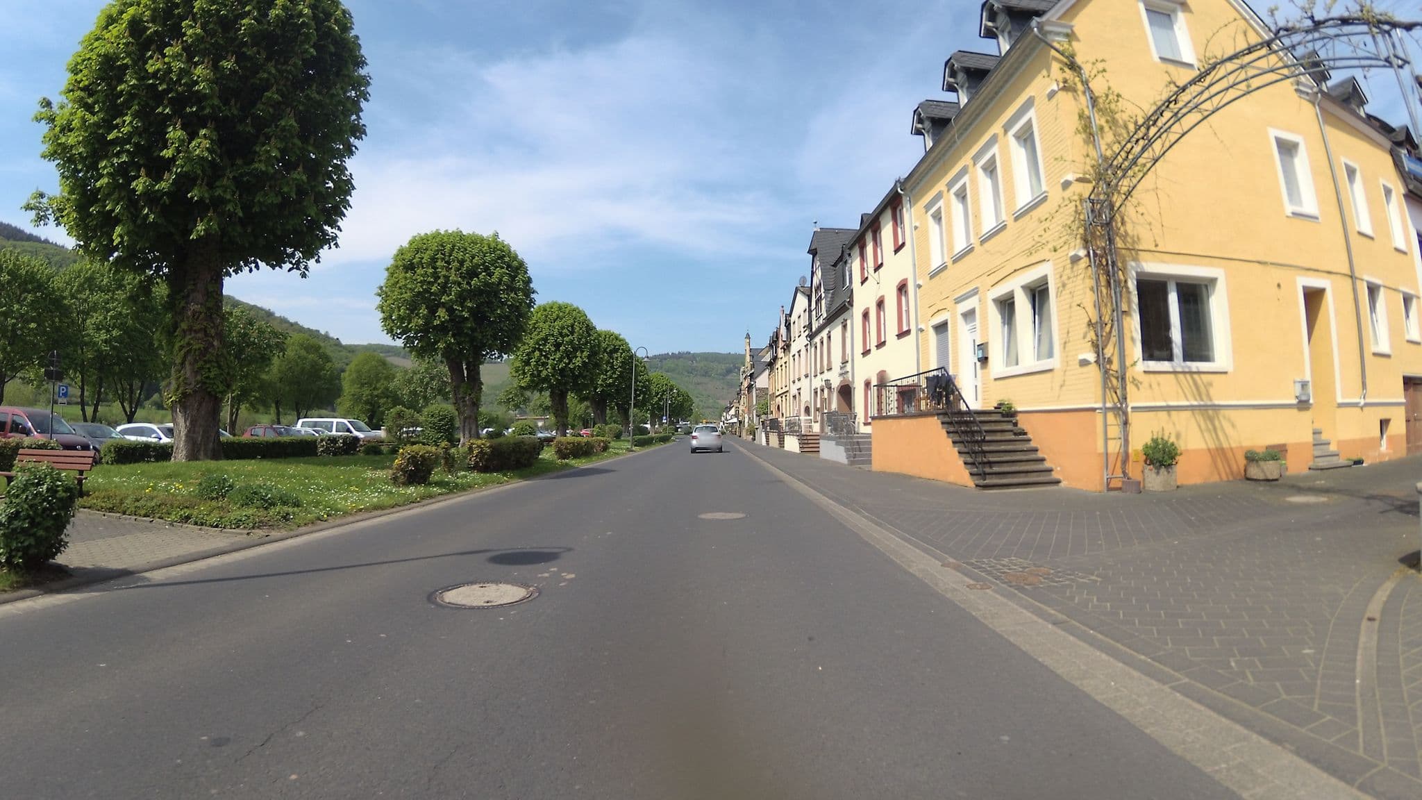 Street view near Ferienhaus Raju, Zeltingen-Rachtig — © teddy73 (CC BY-SA · Mapillary)