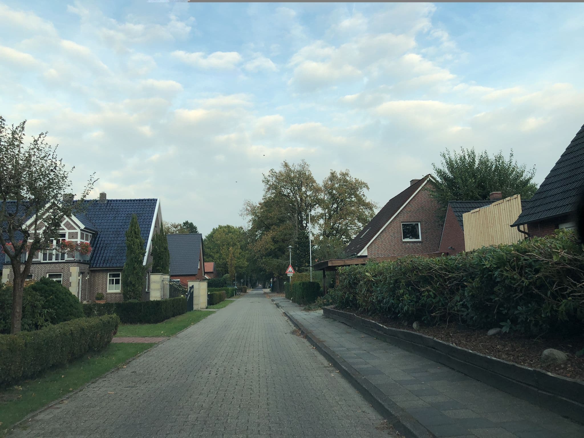 Street view near Stövchen, Papenburg — © hendel (CC BY-SA · Mapillary)