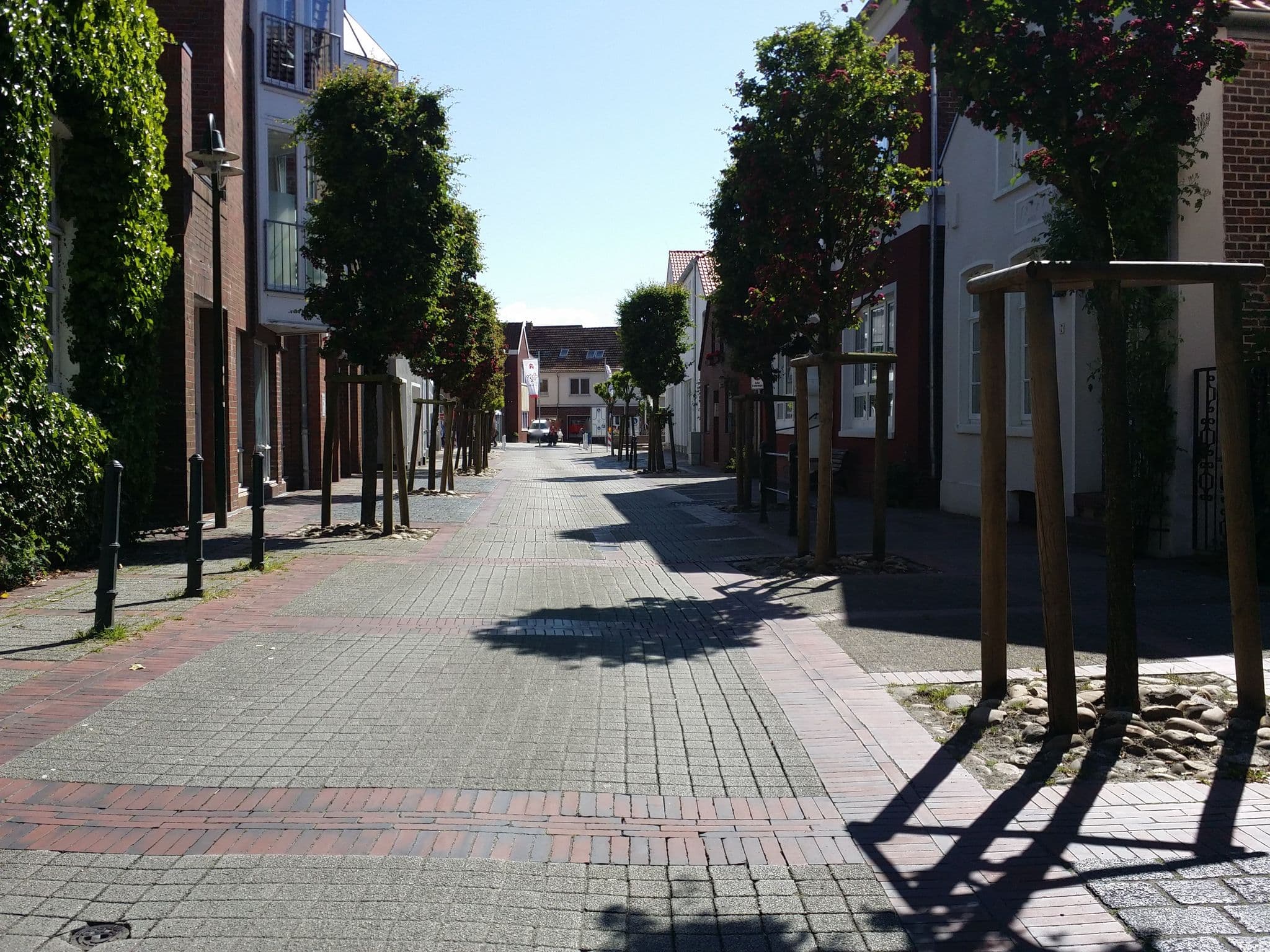 Street view near Ferienwohnungen Iggena/ Kirchturmwohnung, Esens — © abmap (CC BY-SA · Mapillary)