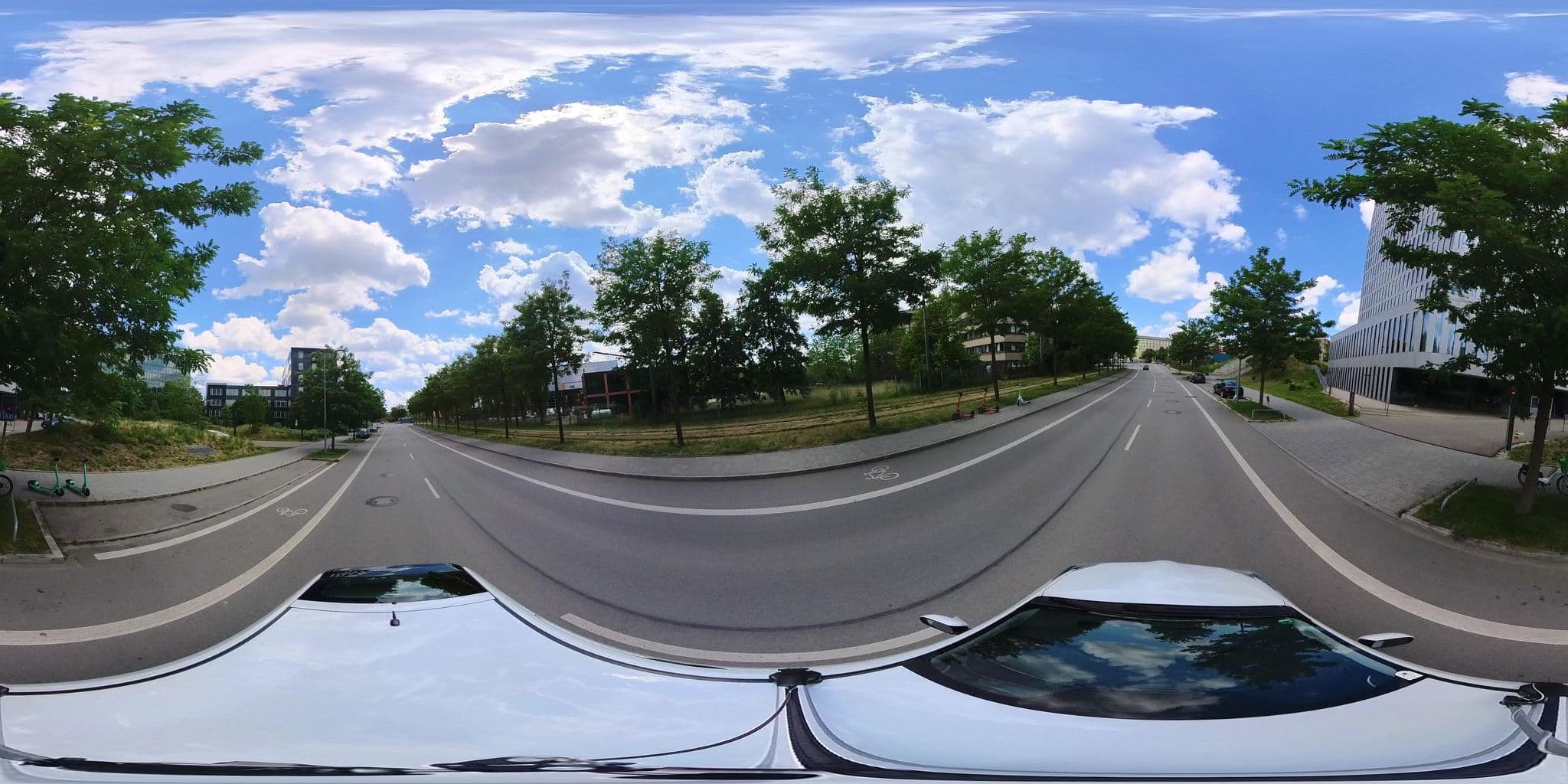 Street view near Hyperion, Bogenhausen — © osmplus_org (CC BY-SA · Mapillary)