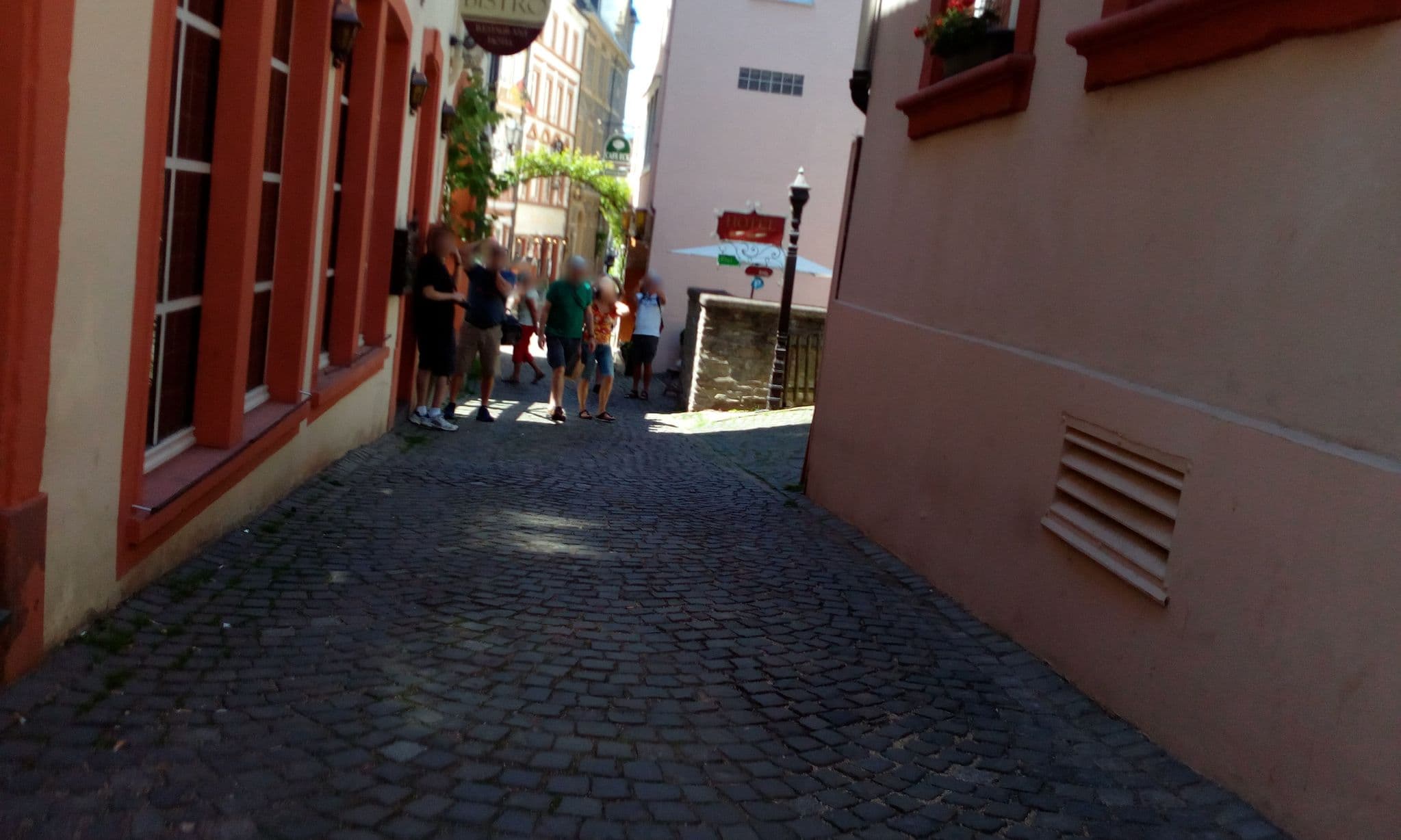 Street view near Kleine Altstadt Oase, Bernkastel-Kues — © micmin1972 (CC BY-SA · Mapillary)