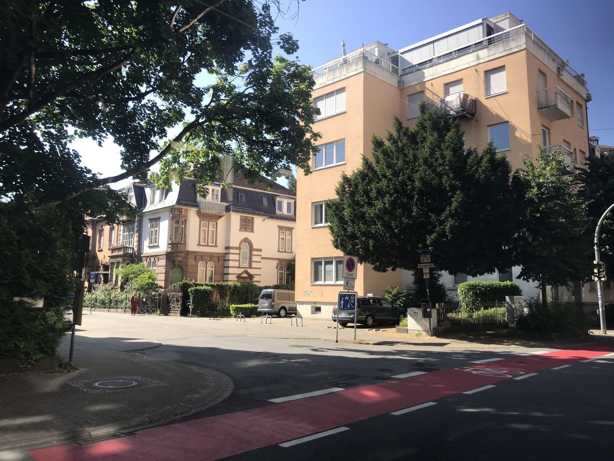 Street view near Hotel Ballmann, Heidelberg — © miguel_andrade (CC BY-SA · Mapillary)