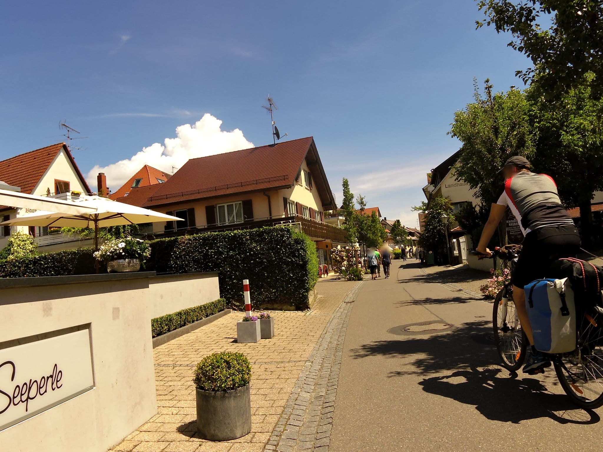 Street view near Strandhaus Hagnau, Hagnau — © czmrtn (CC BY-SA · Mapillary)